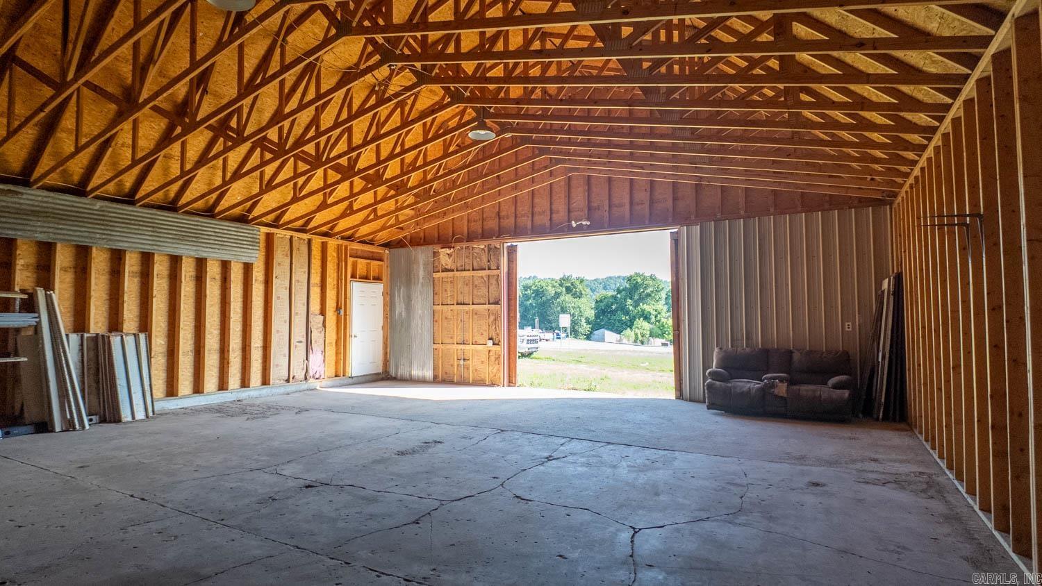2516 US Highway 63  Hardy, AR