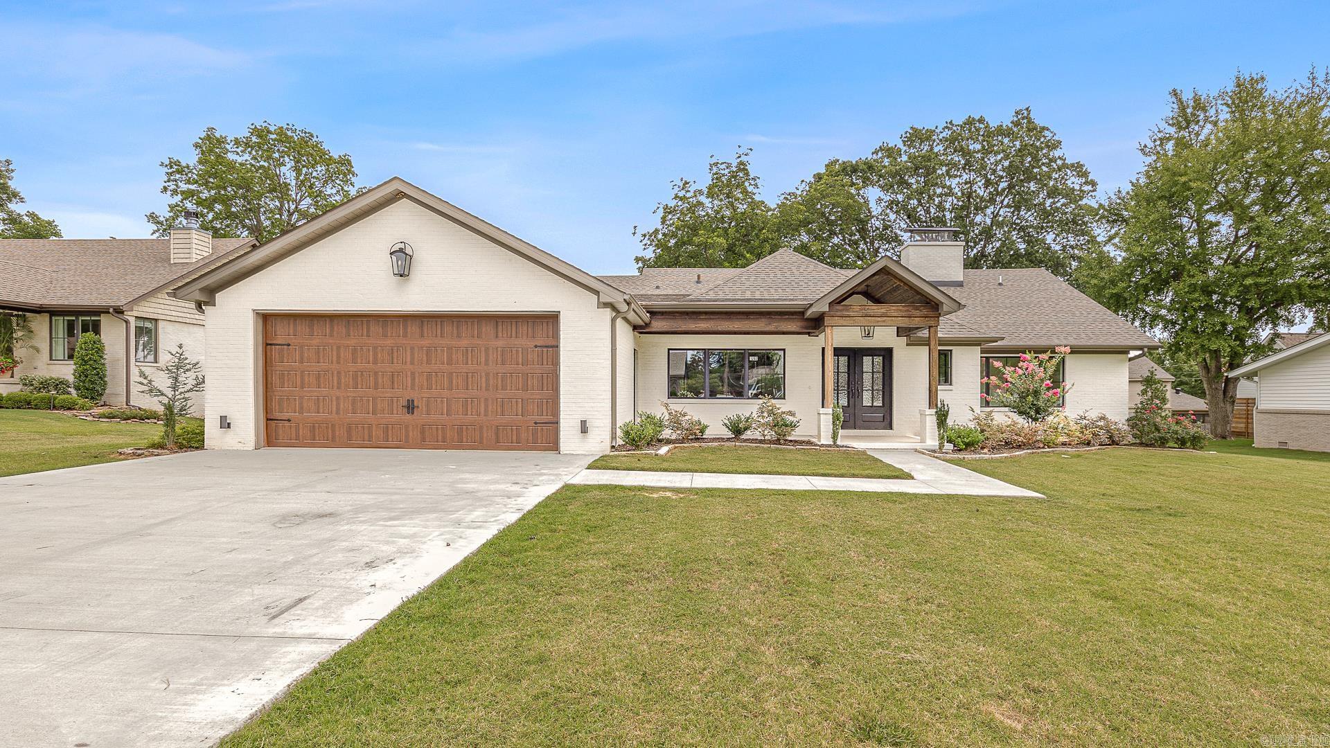1202 Cardinal Jonesboro, AR 72401