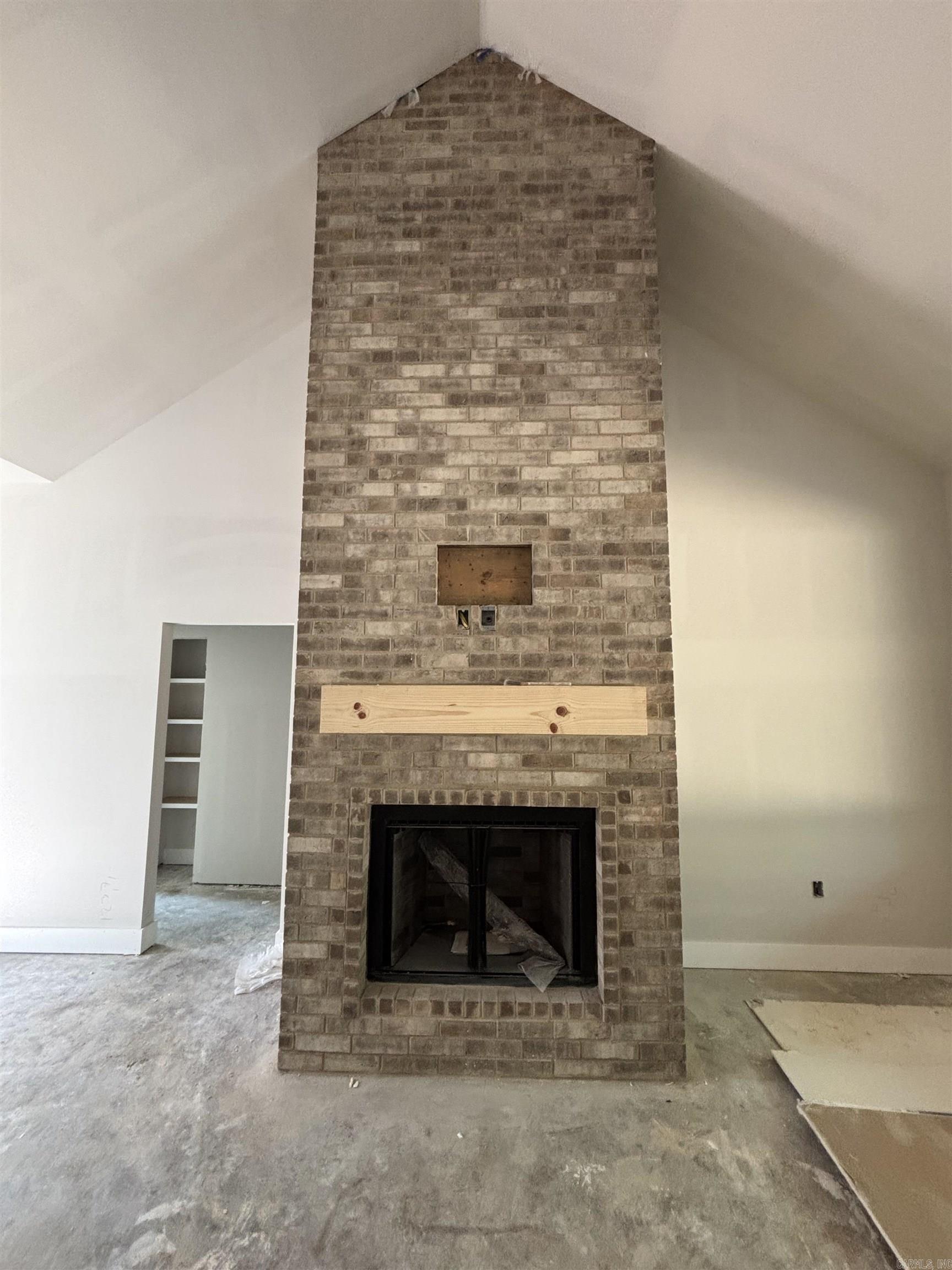 24 Brilliante Ln  Hot Springs Village, AR