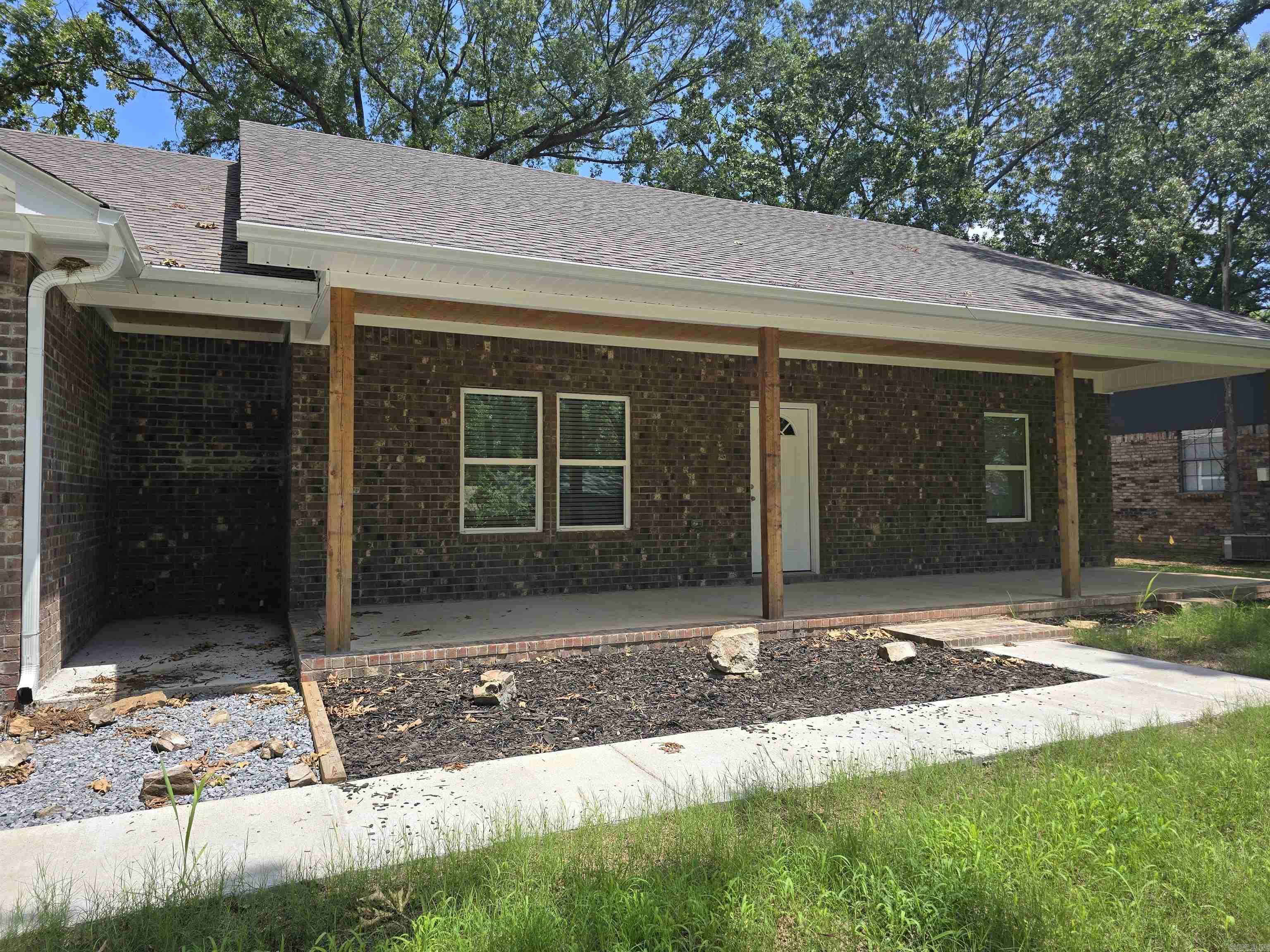 1906 Hutto  Conway, AR