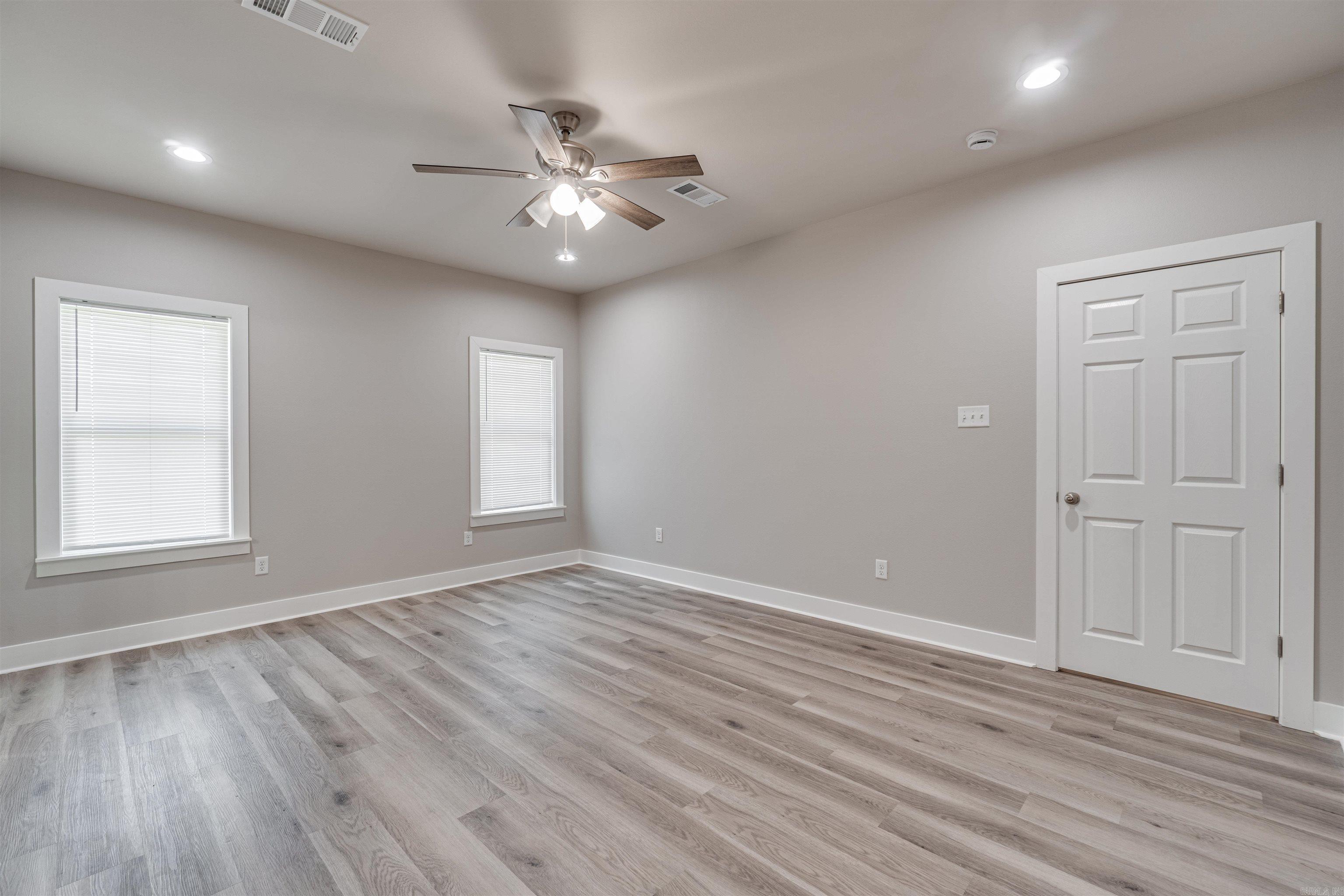 1906 Hutto  Conway, AR