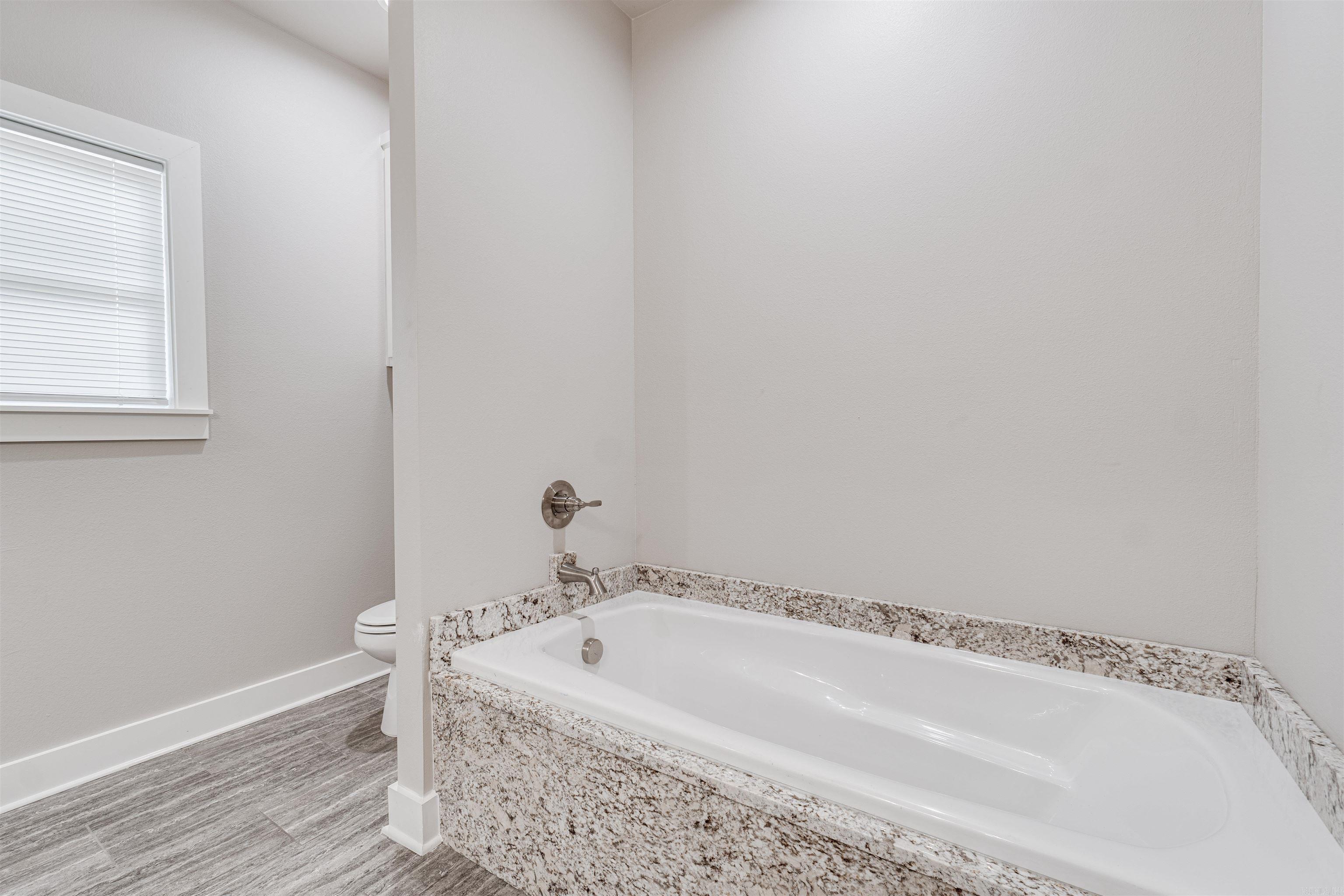 1906 Hutto  Conway, AR