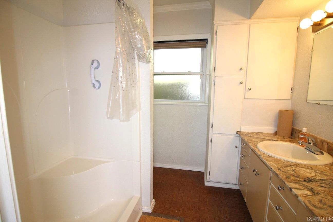 927 Greenwood  Hot Springs, AR