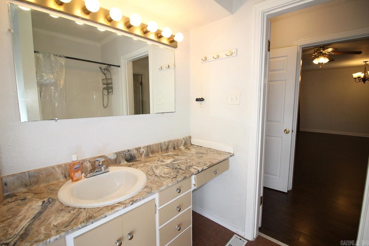 927 Greenwood  Hot Springs, AR