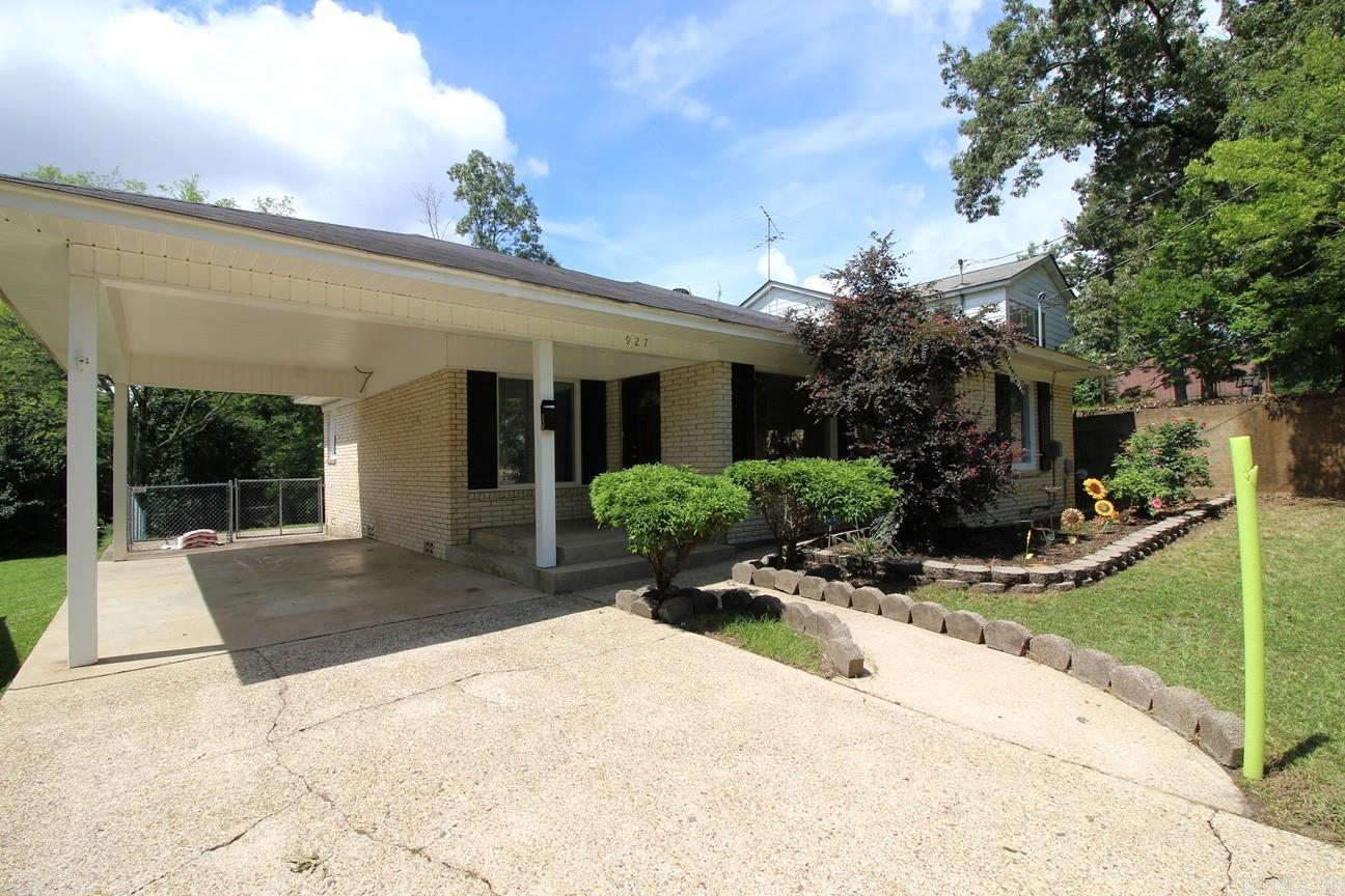927 Greenwood  Hot Springs, AR