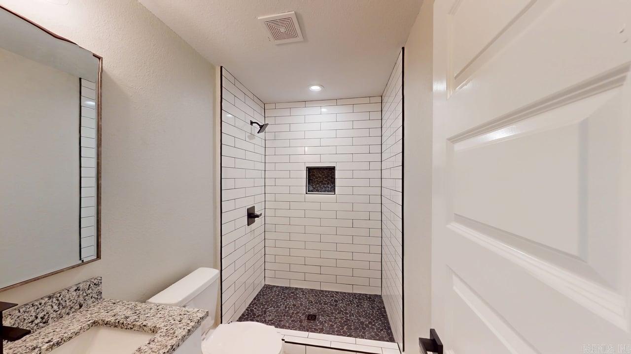 18 1/2 Woodlawn  Conway, AR
