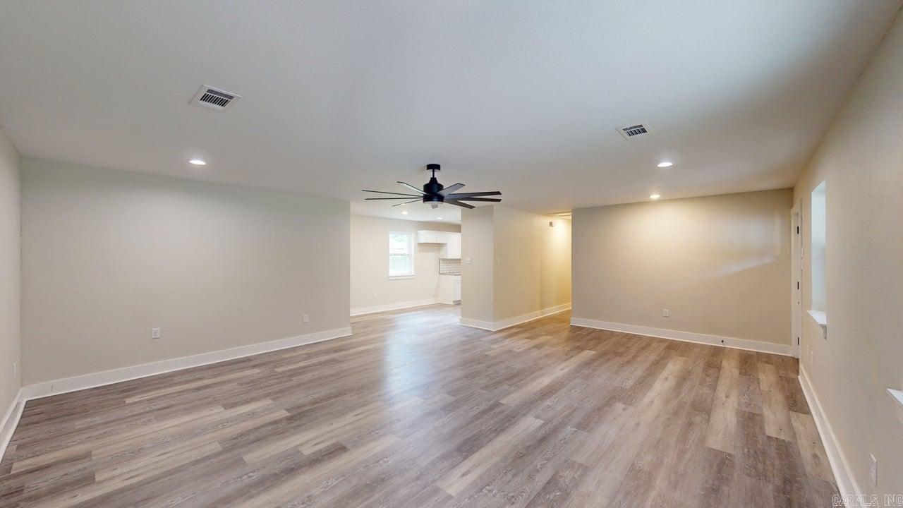 18 1/2 Woodlawn  Conway, AR