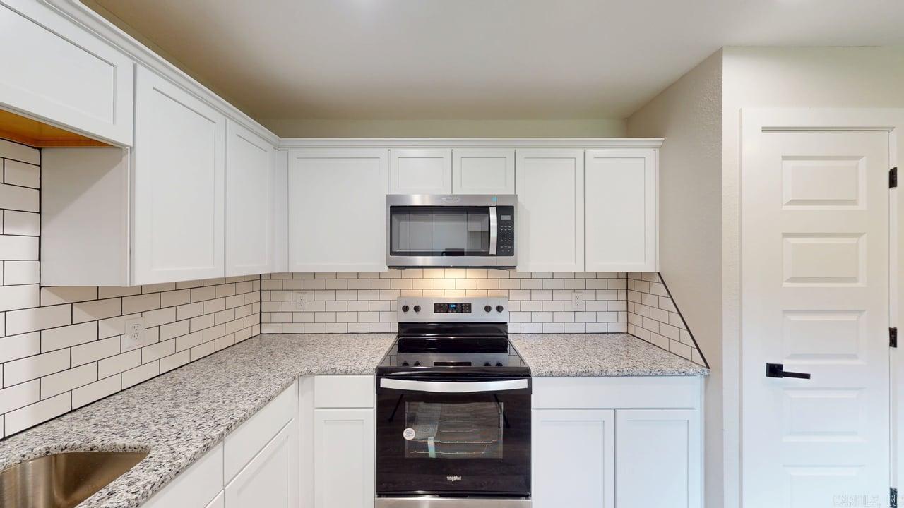 18 1/2 Woodlawn  Conway, AR