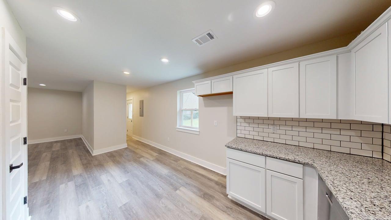 18 1/2 Woodlawn  Conway, AR