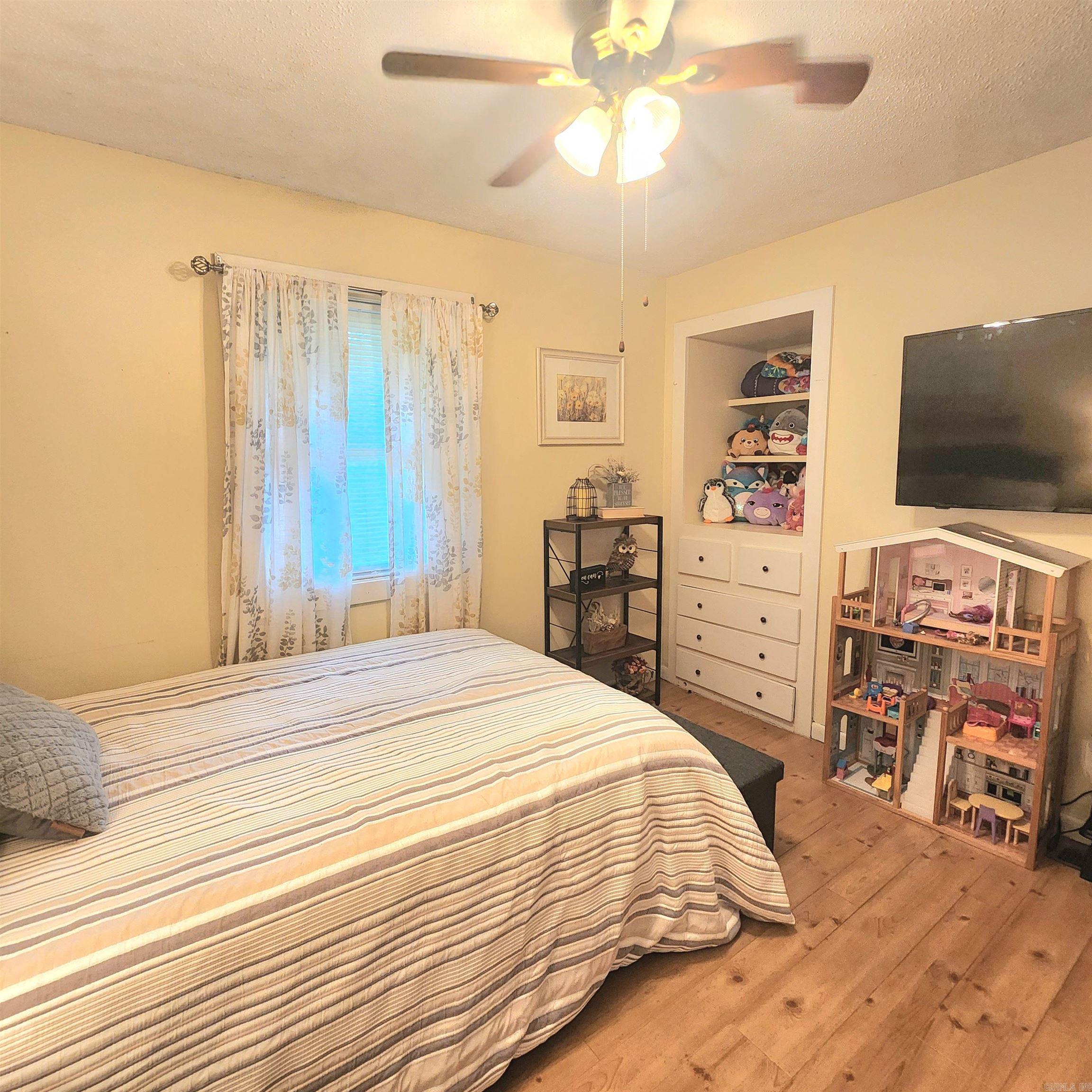 1407 W Front  Heber Springs, AR