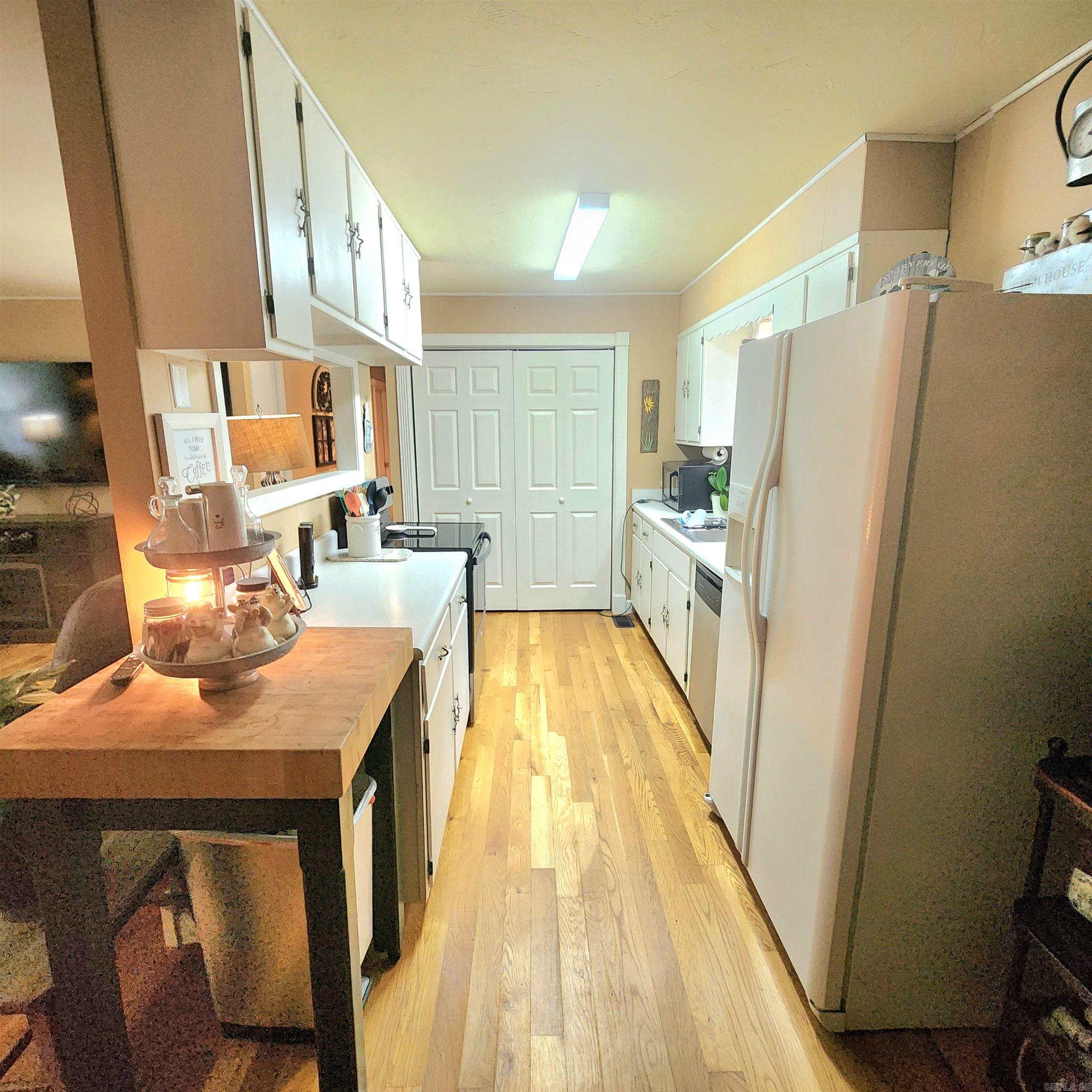 1407 W Front  Heber Springs, AR
