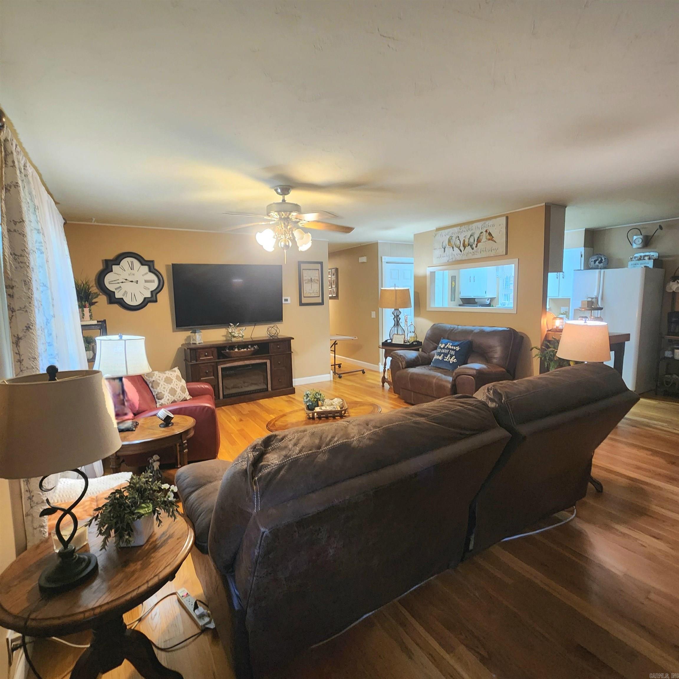 1407 W Front  Heber Springs, AR
