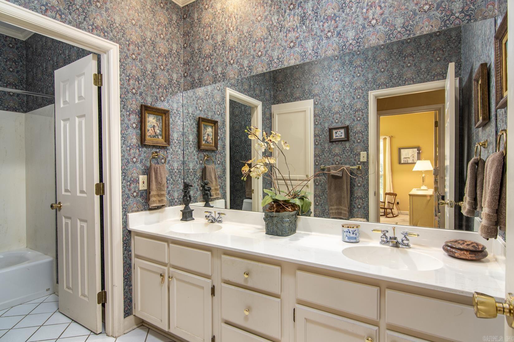 1315 GLENEAGLES COURT  Little Rock, AR