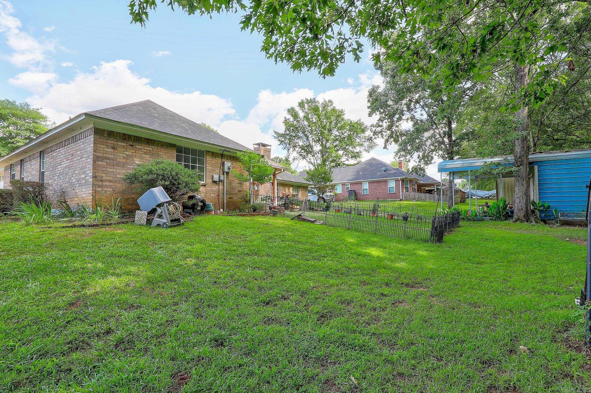 203 Peter Alan  Wake Village, TX