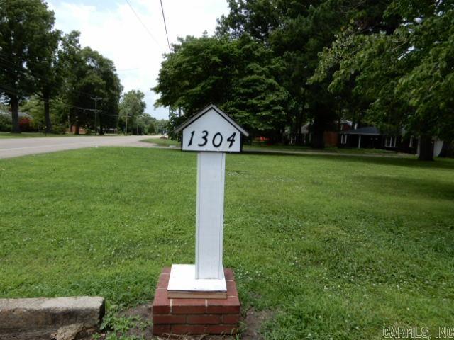 1304 N 6th  Blytheville, AR
