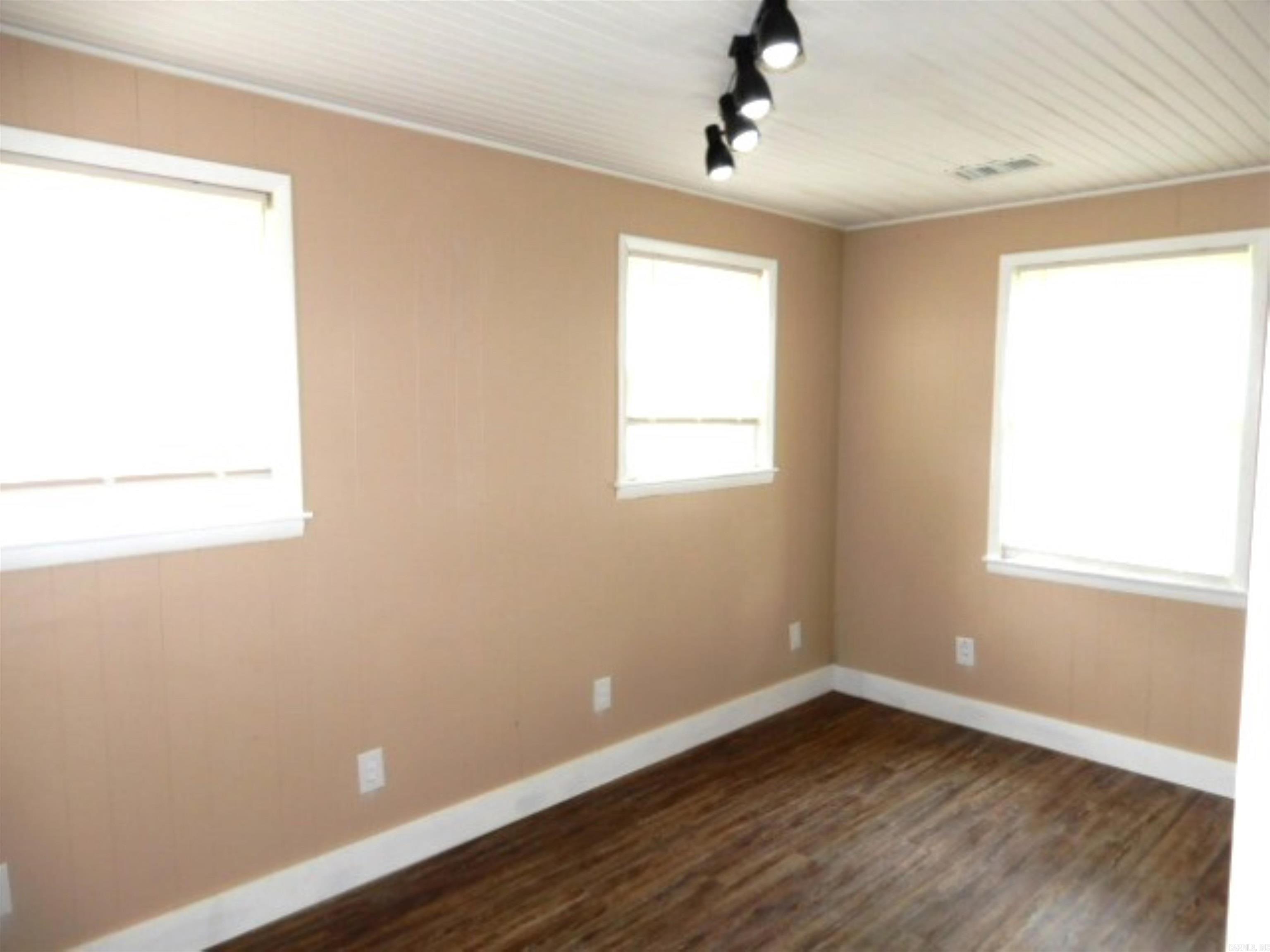 1304 N 6th  Blytheville, AR