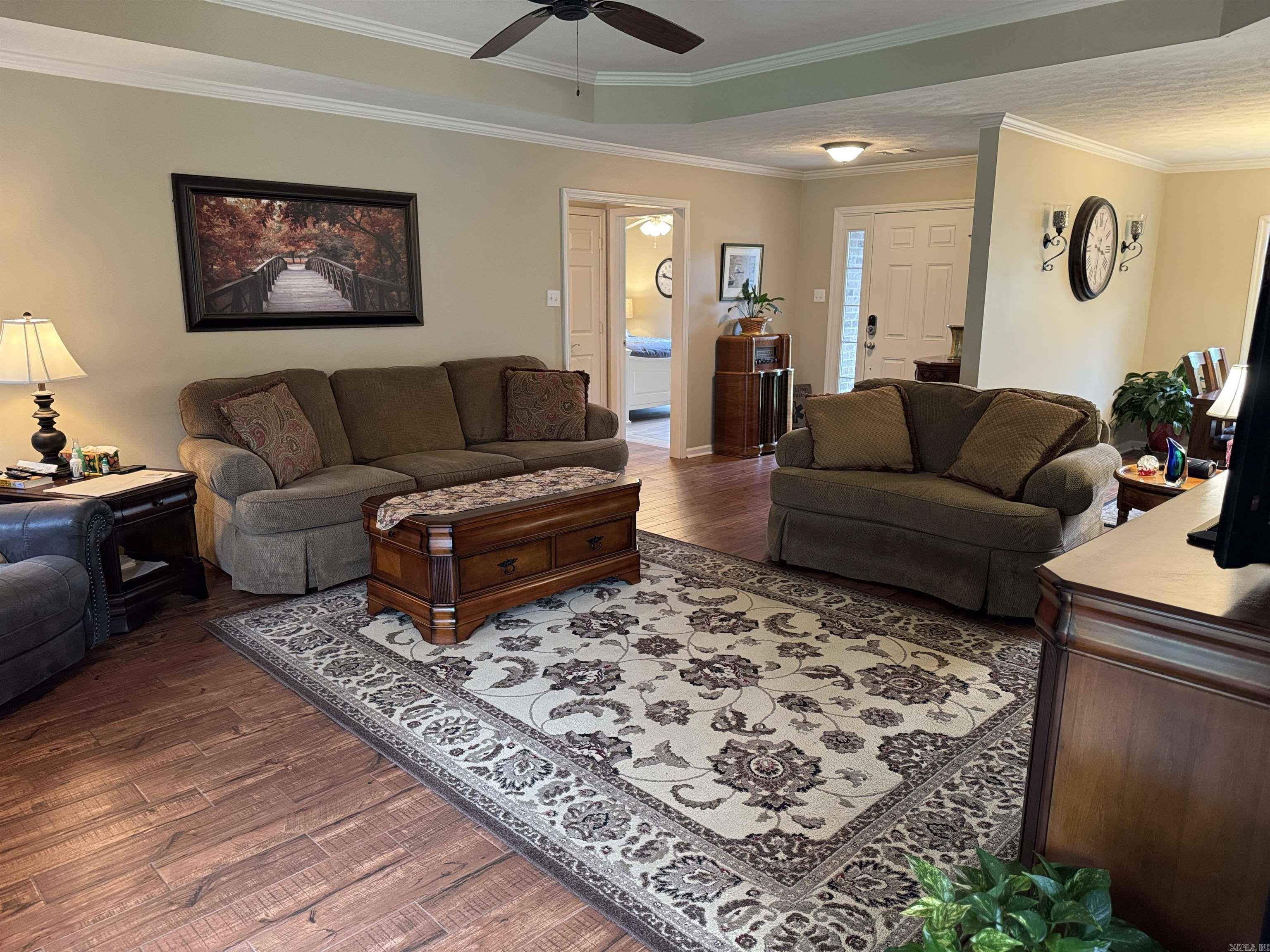 111 Johnston  Greers Ferry, AR