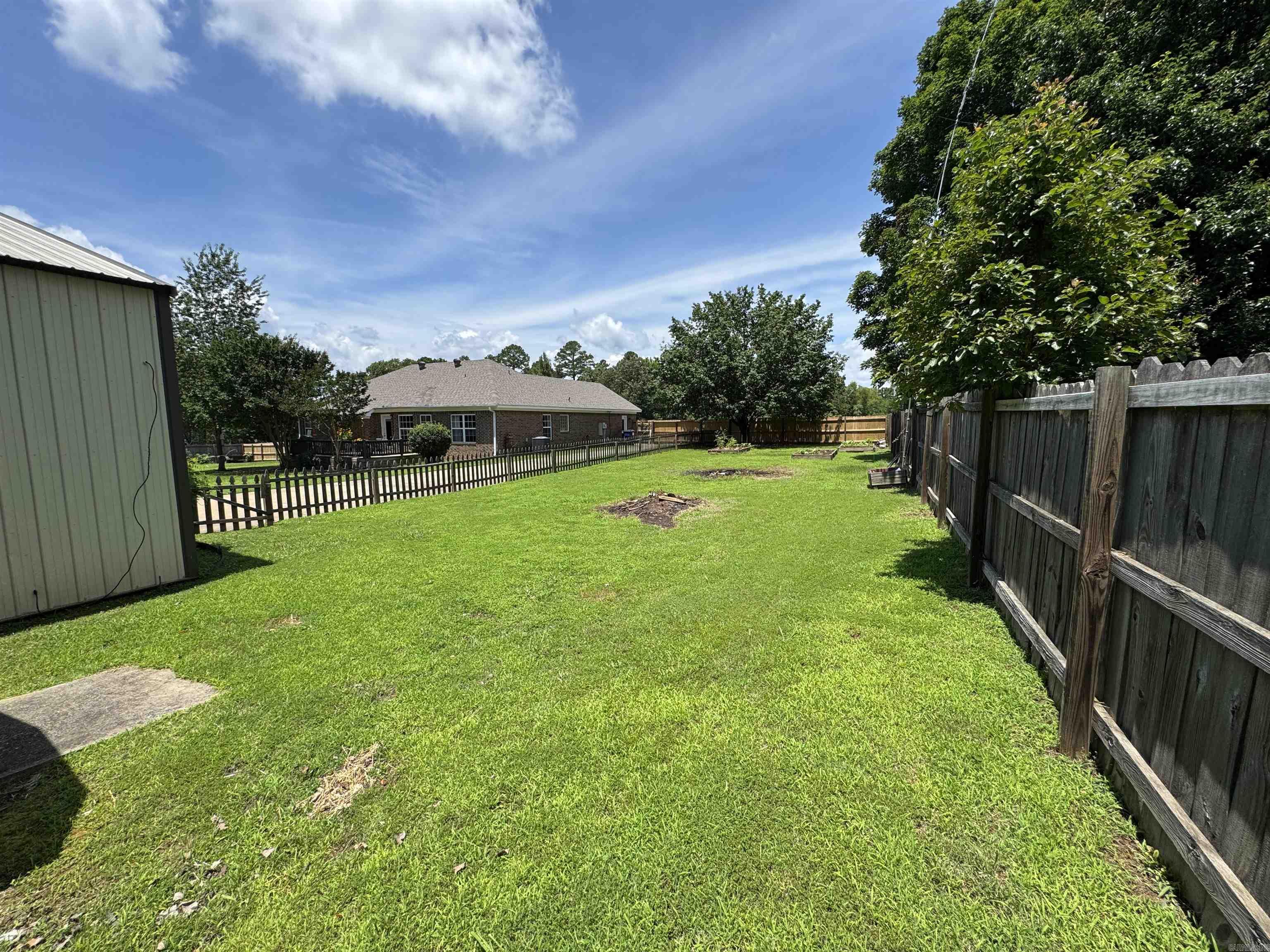 111 Johnston  Greers Ferry, AR