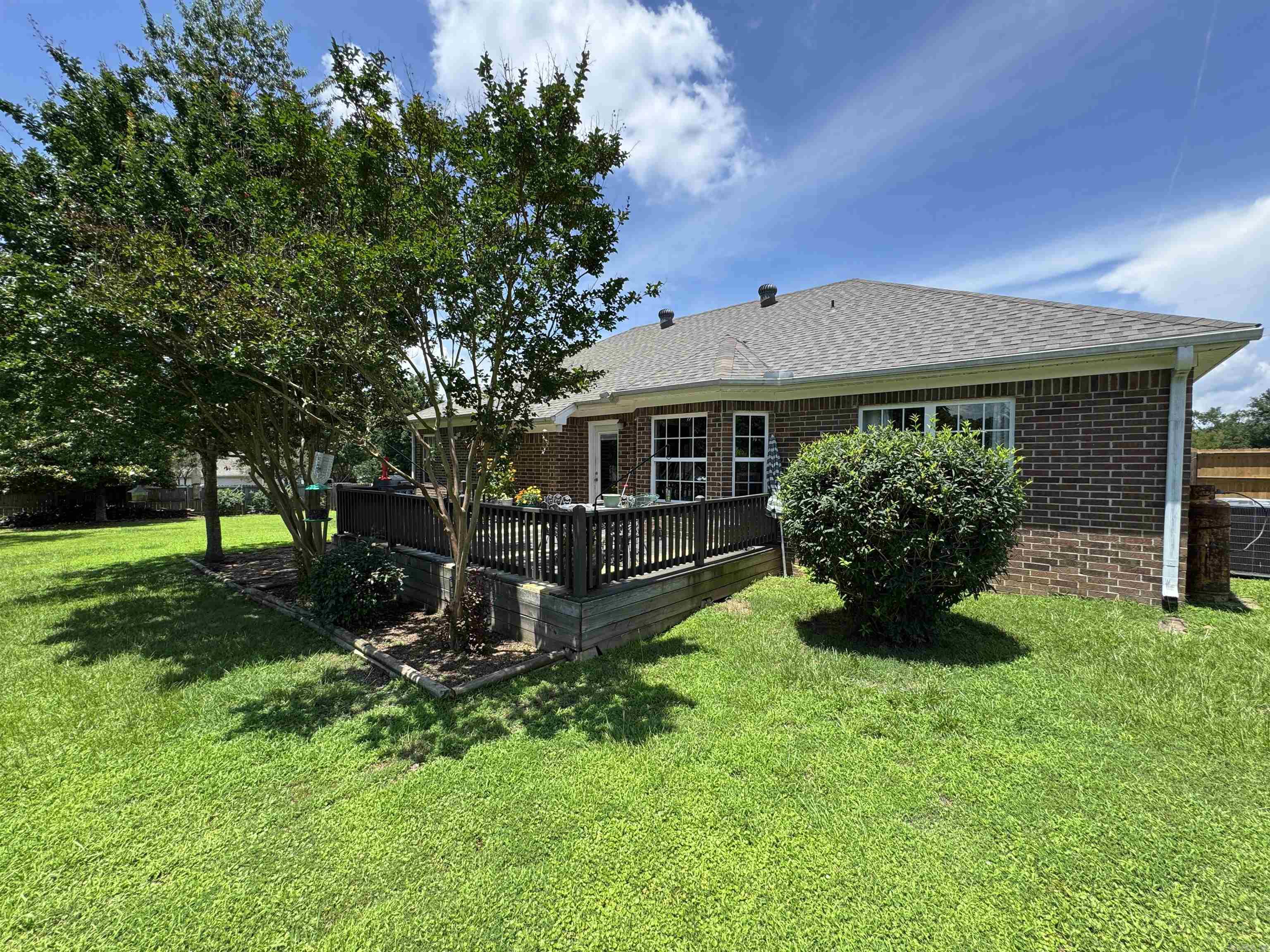 111 Johnston  Greers Ferry, AR