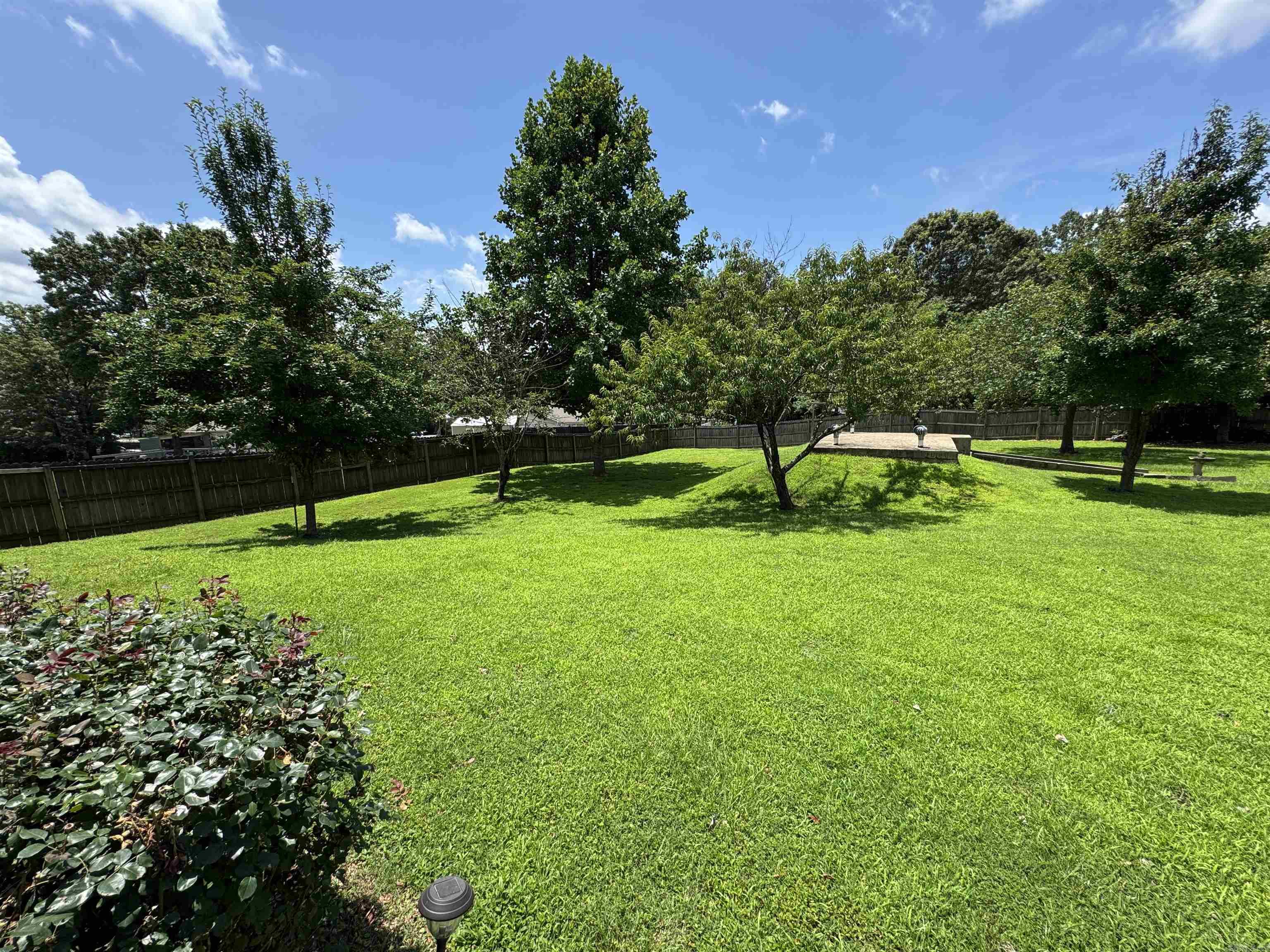 111 Johnston  Greers Ferry, AR