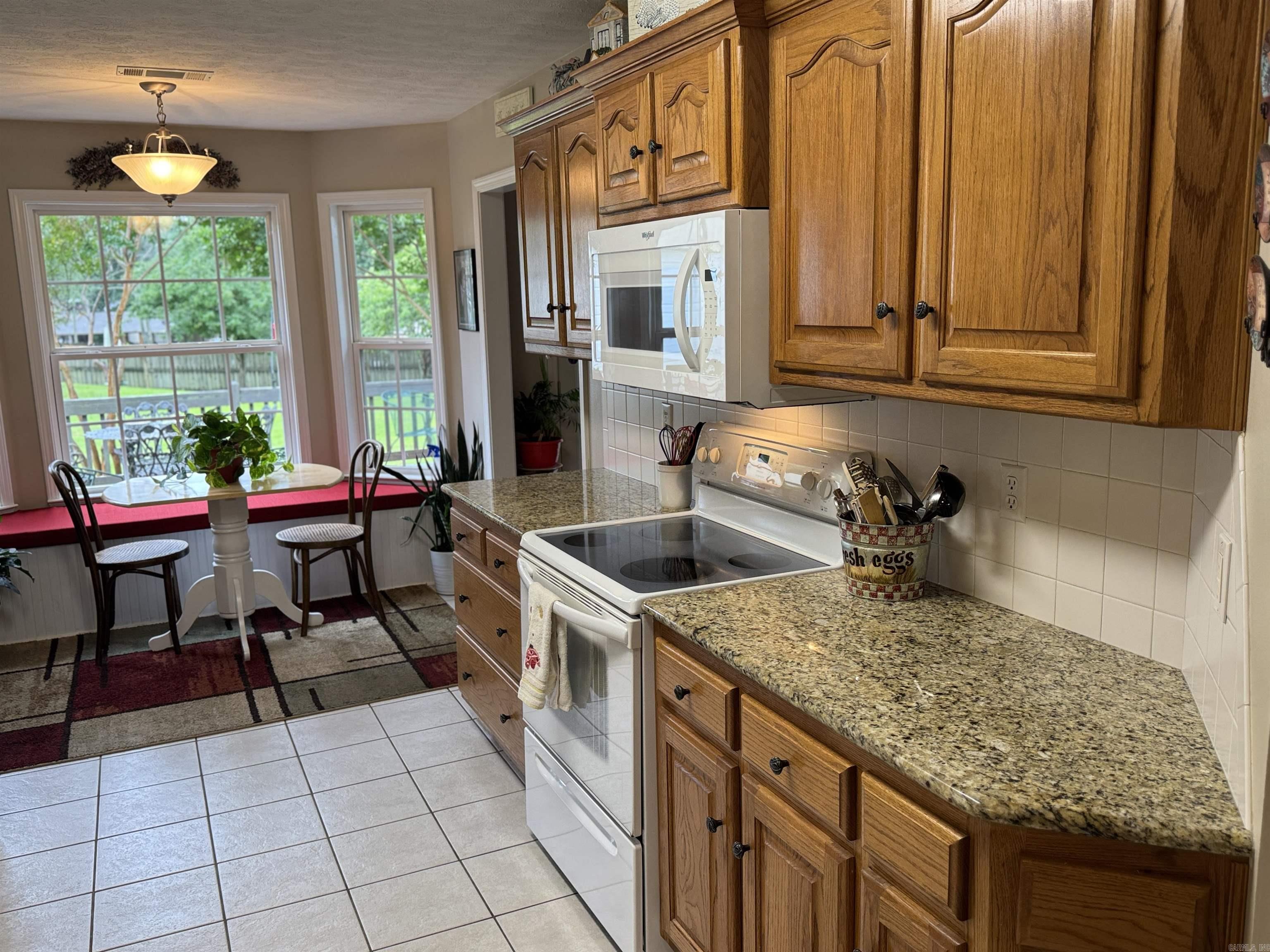 111 Johnston  Greers Ferry, AR