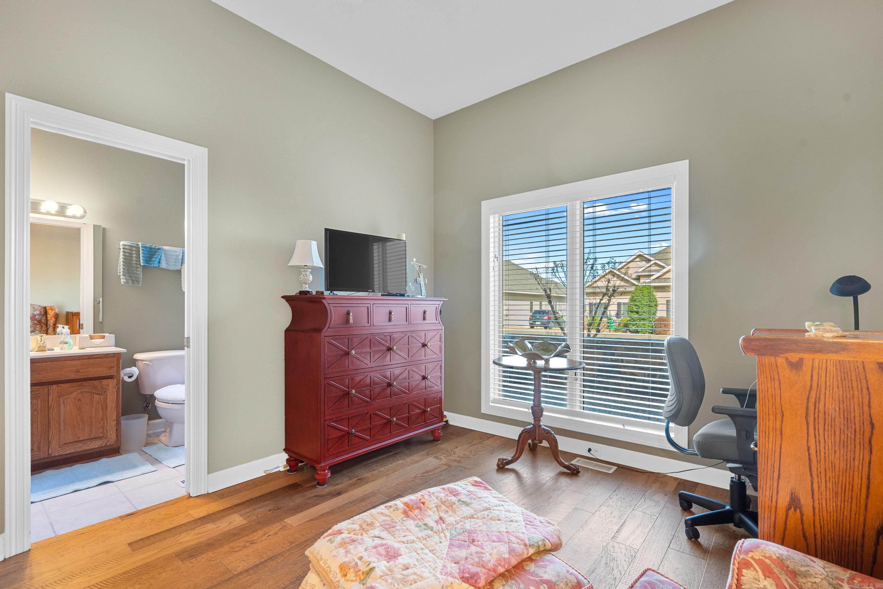 10 Divino  Hot Springs Village, AR