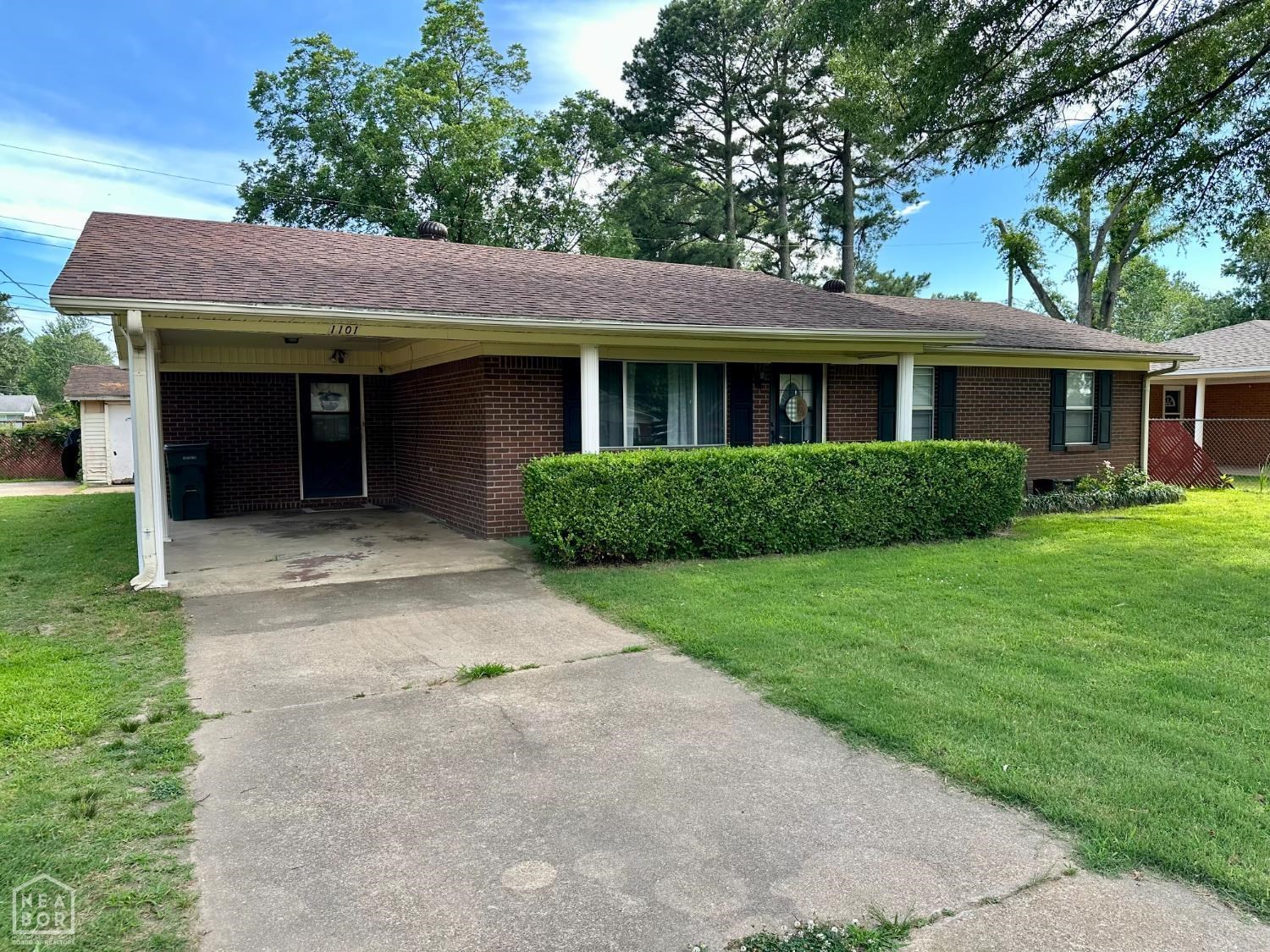 1101 Dealyn  Lake City, AR