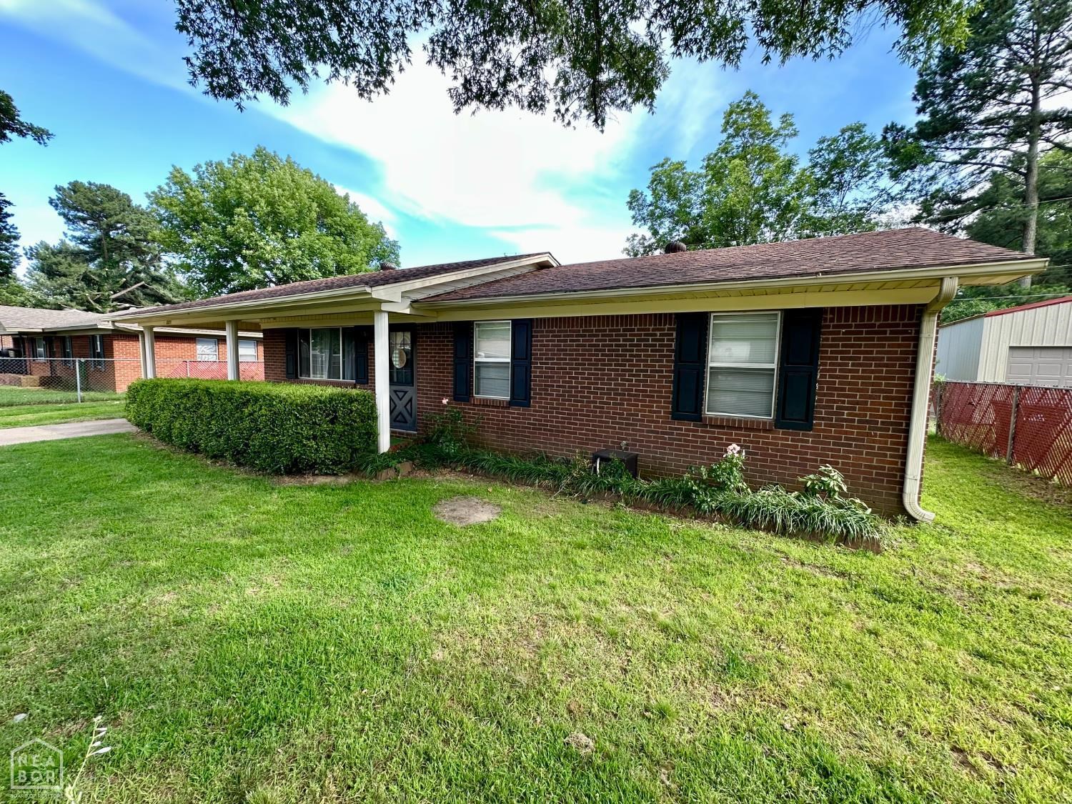 1101 Dealyn  Lake City, AR