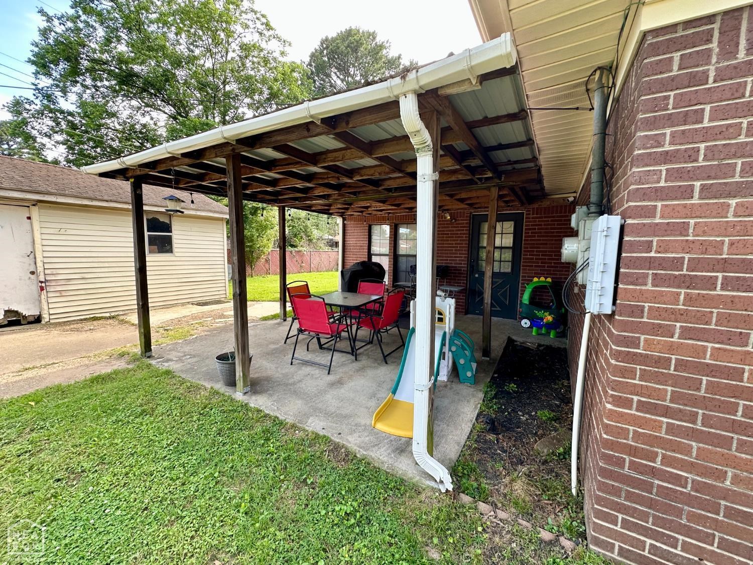 1101 Dealyn  Lake City, AR