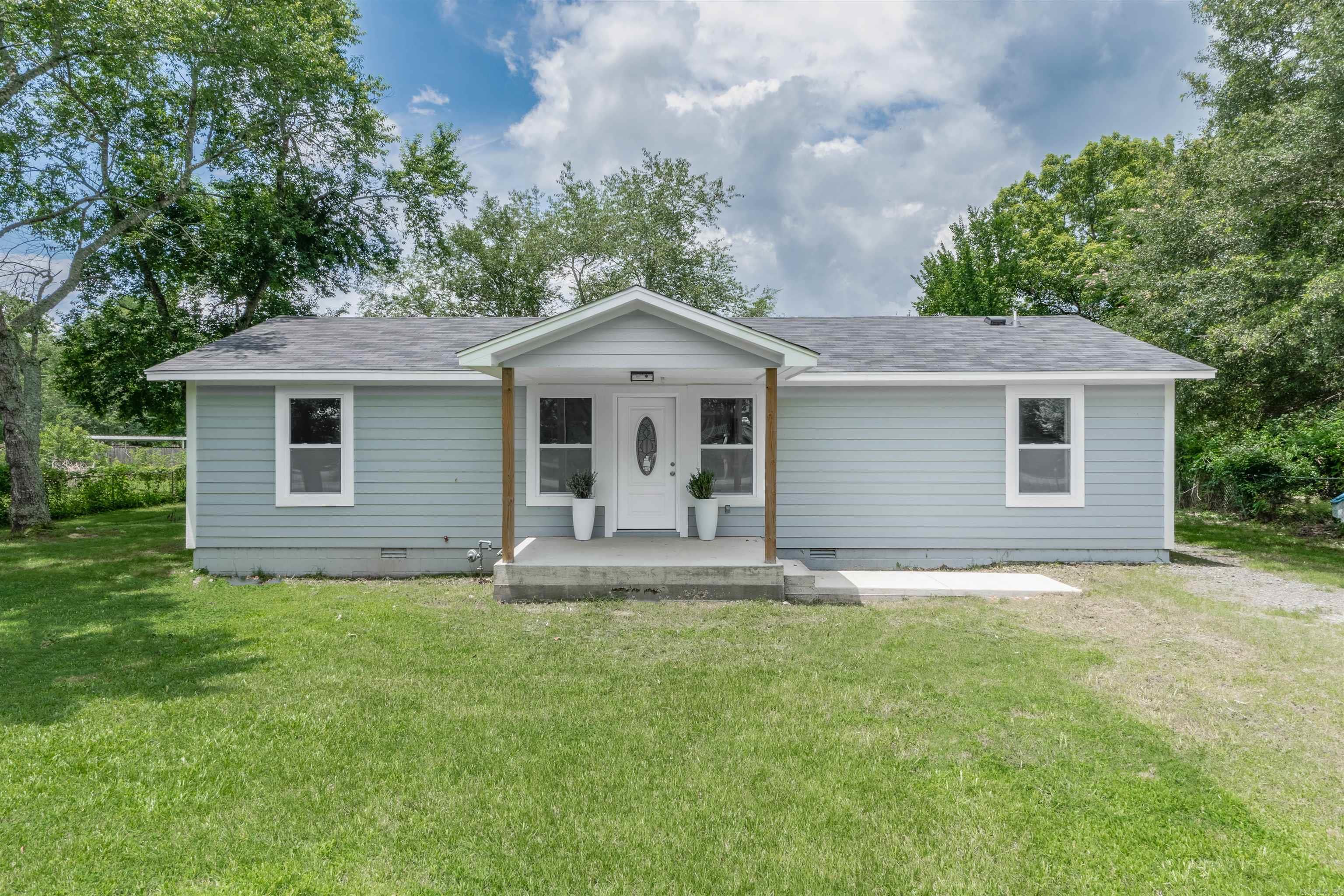 4 Billy Dr  Mayflower, AR