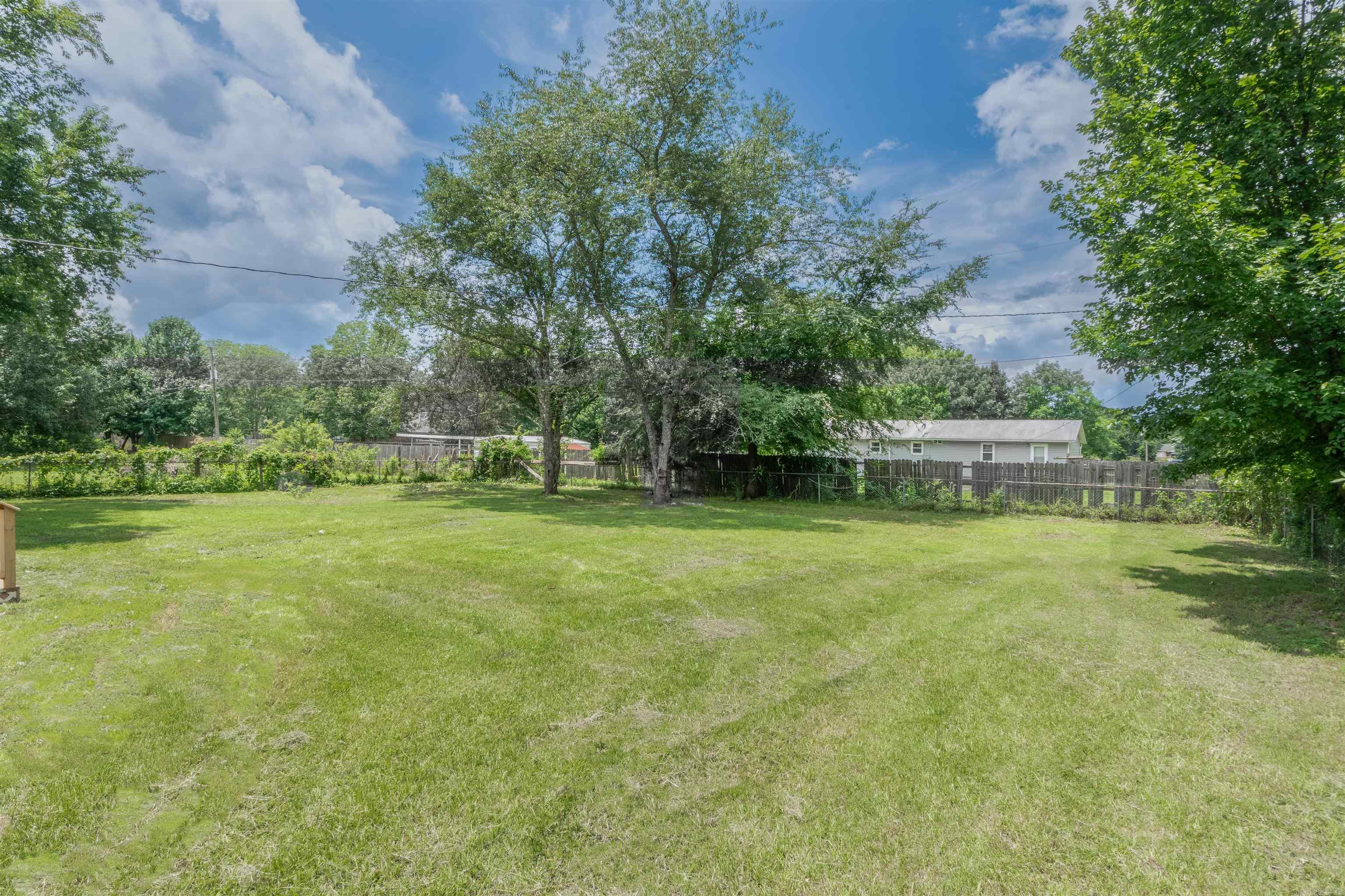 4 Billy Dr  Mayflower, AR