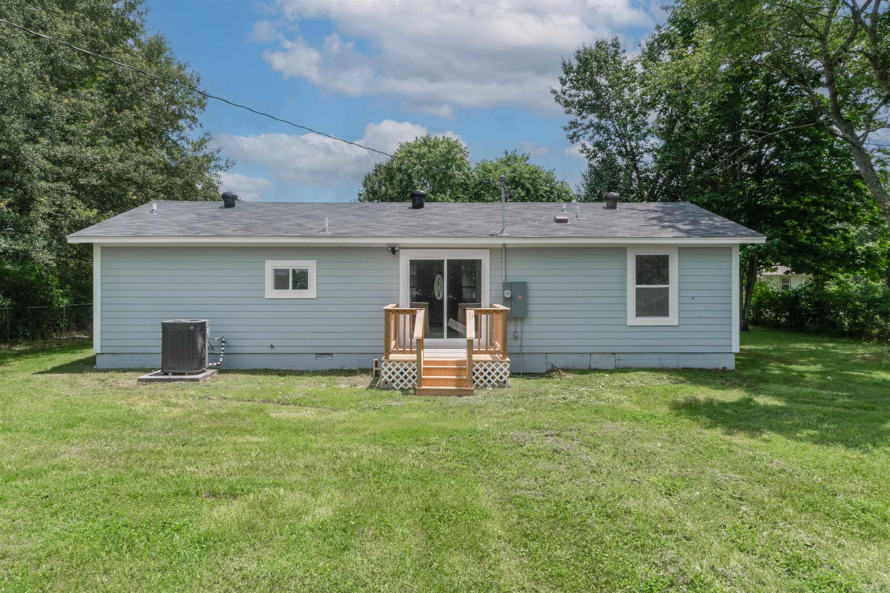 4 Billy Dr  Mayflower, AR