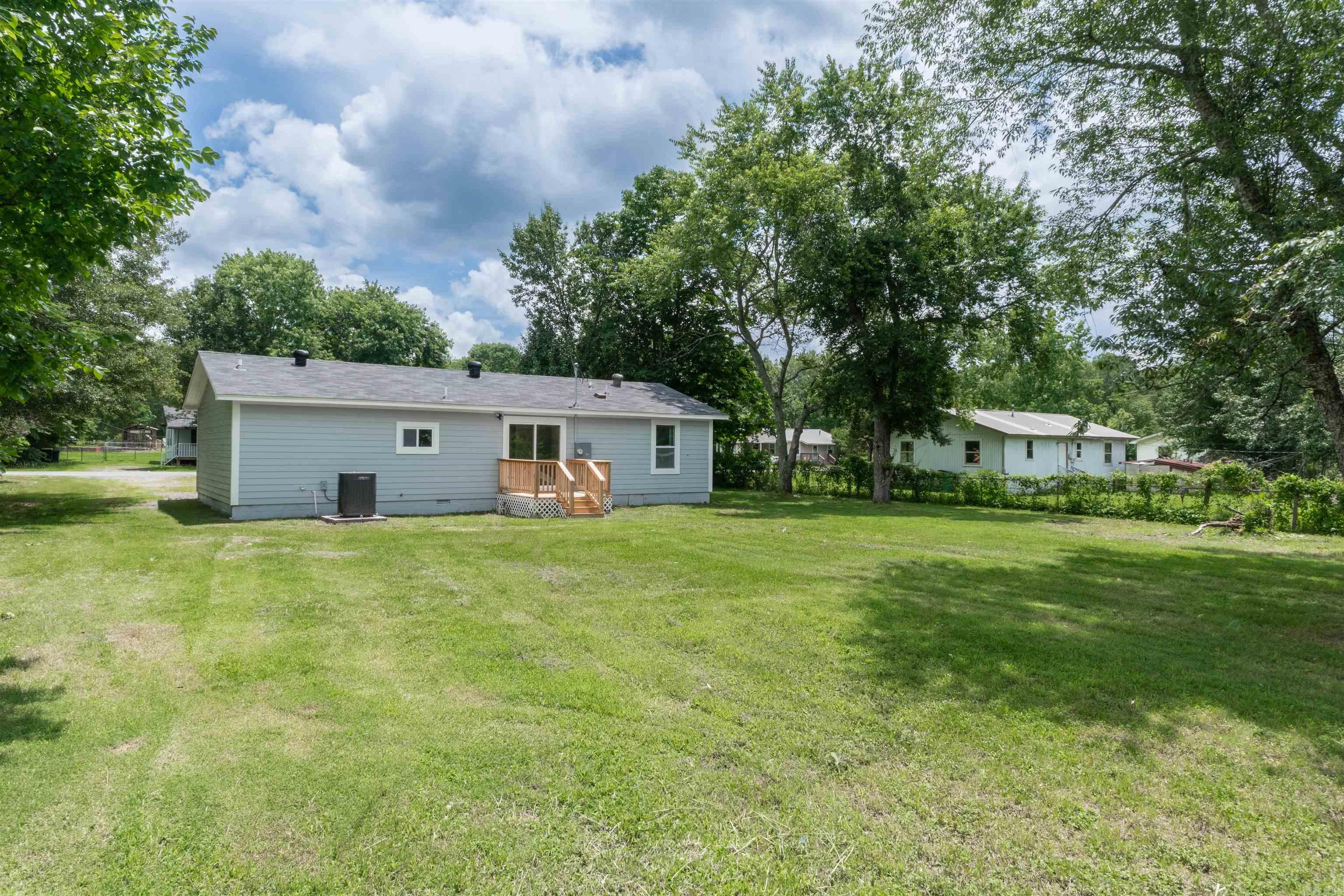 4 Billy Dr  Mayflower, AR