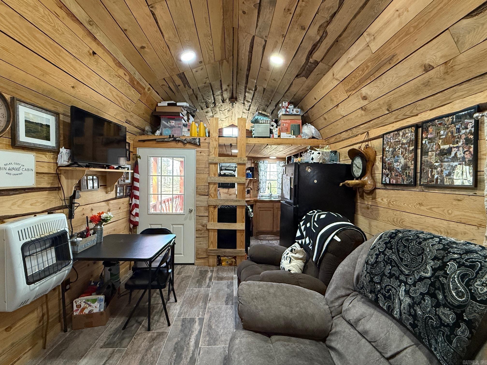 165 Mirage  Hatfield, AR
