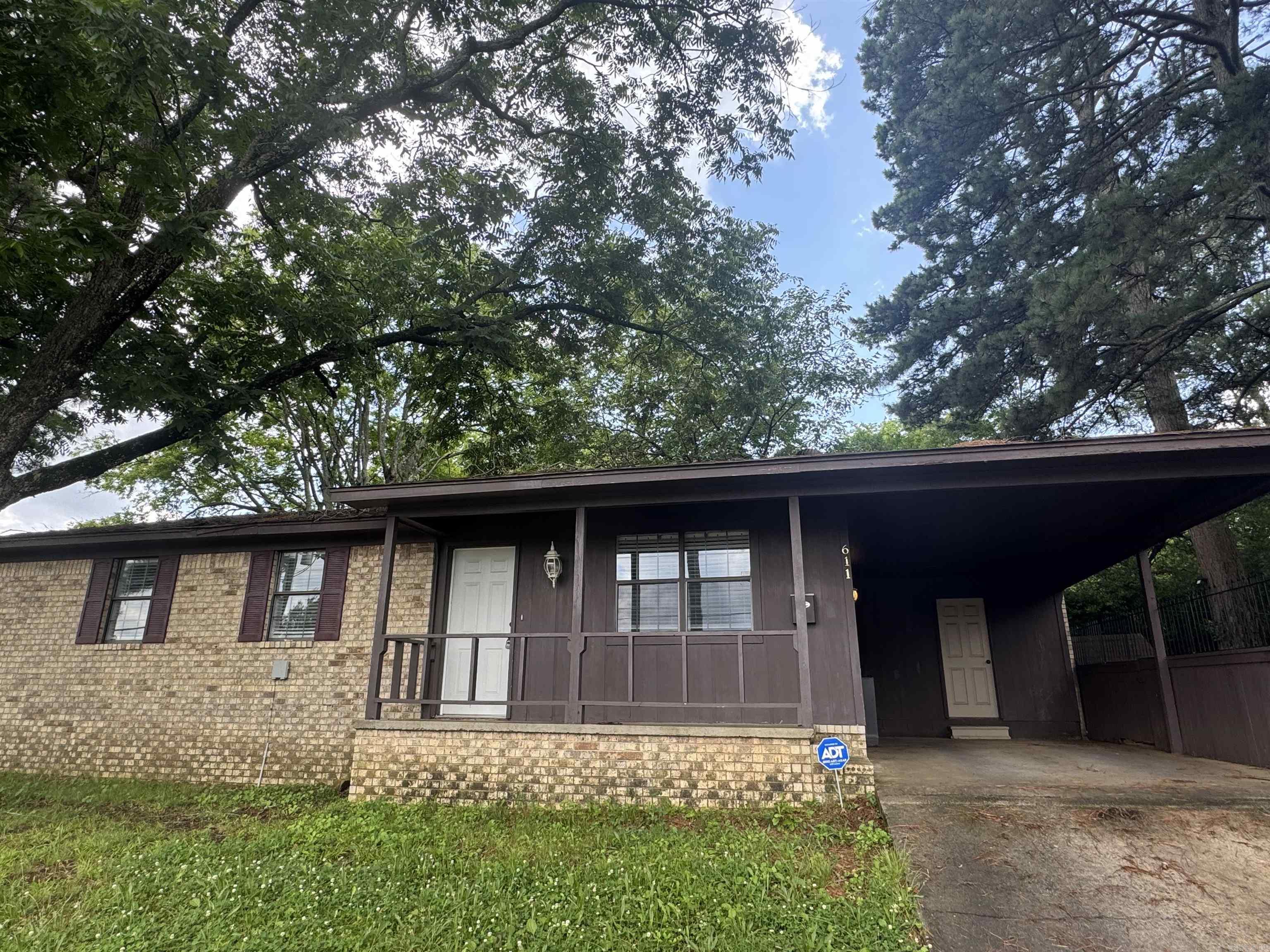 611 W Moore  Searcy, AR