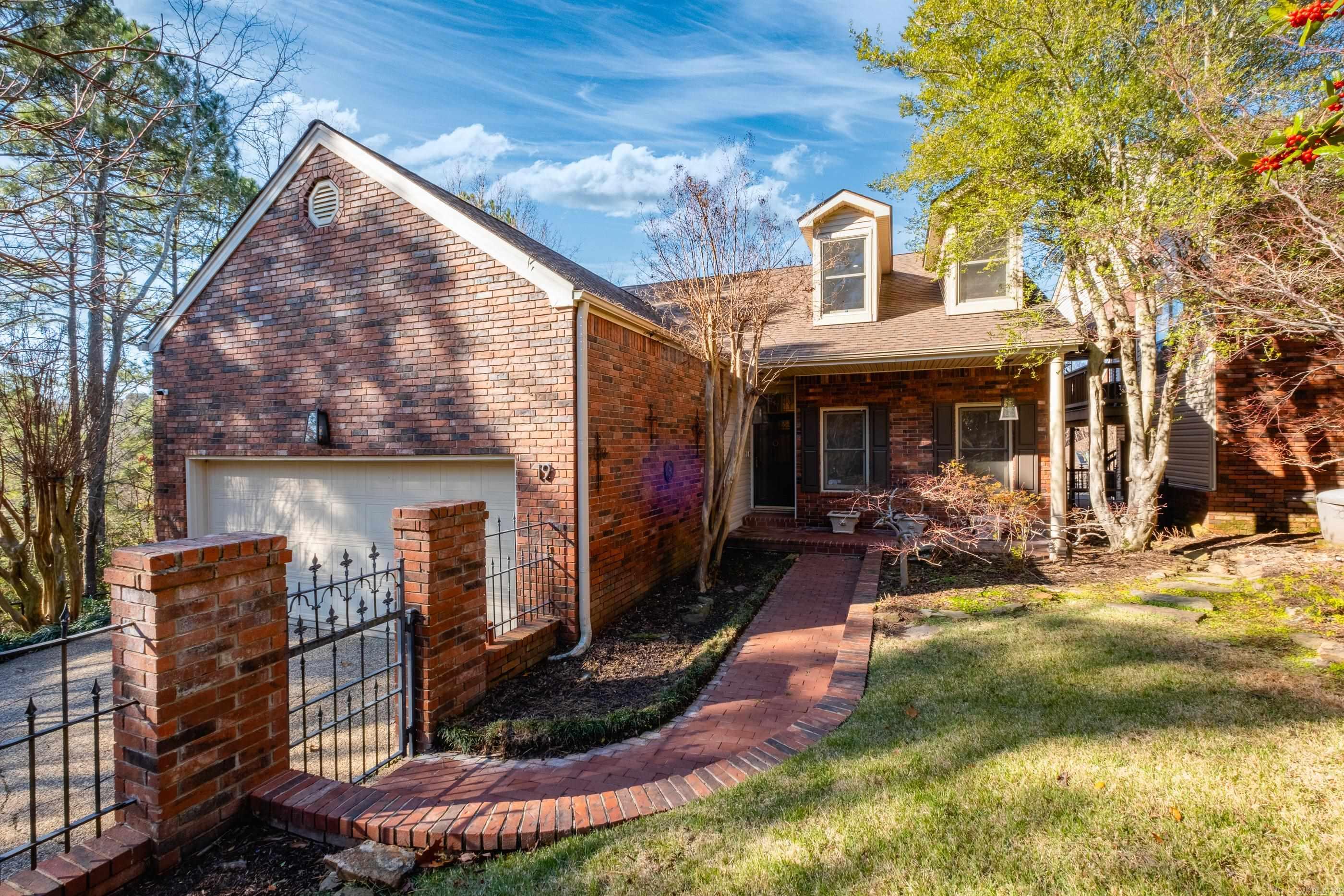 801 Pleasant Valley Drive, Unit 19  Little Rock, AR