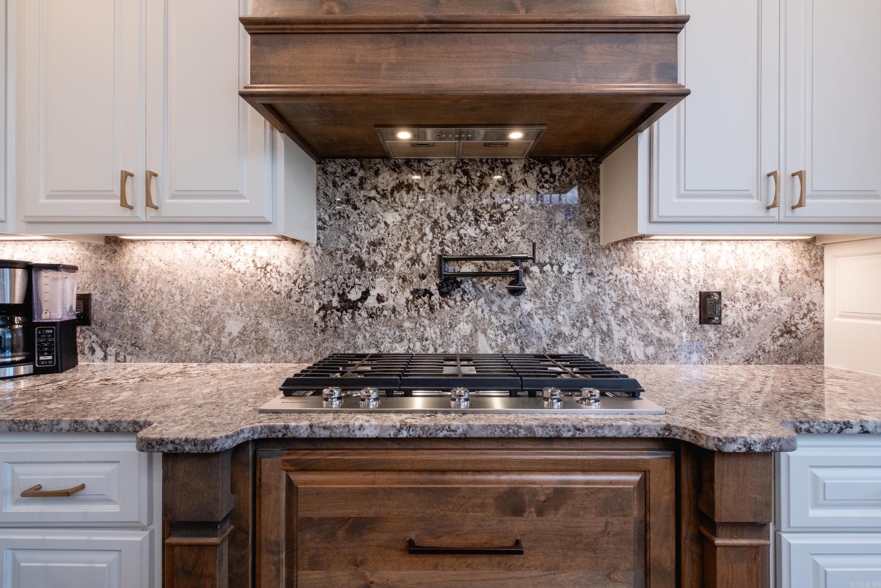801 Pleasant Valley Drive, Unit 19  Little Rock, AR