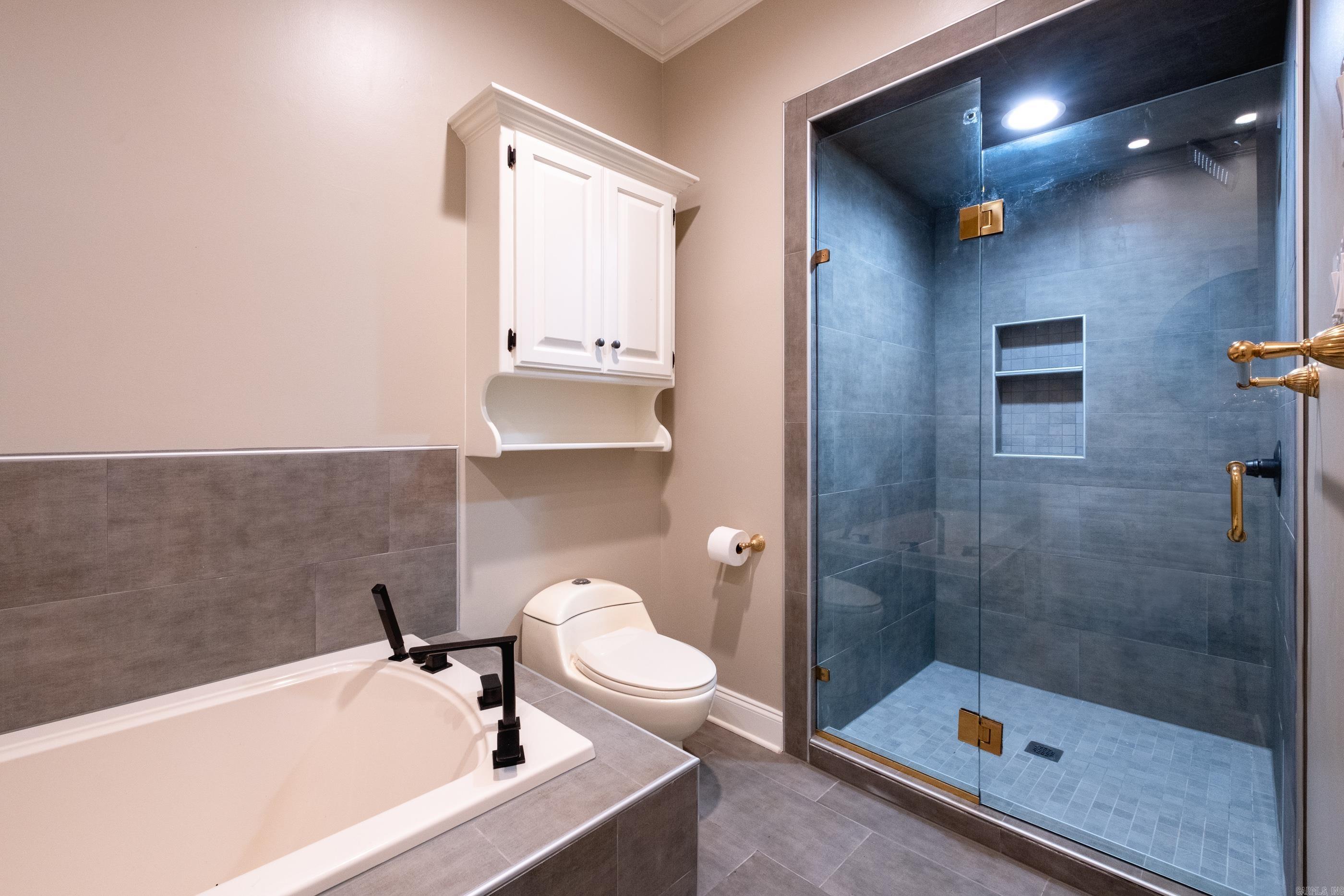 801 Pleasant Valley Drive, Unit 19  Little Rock, AR