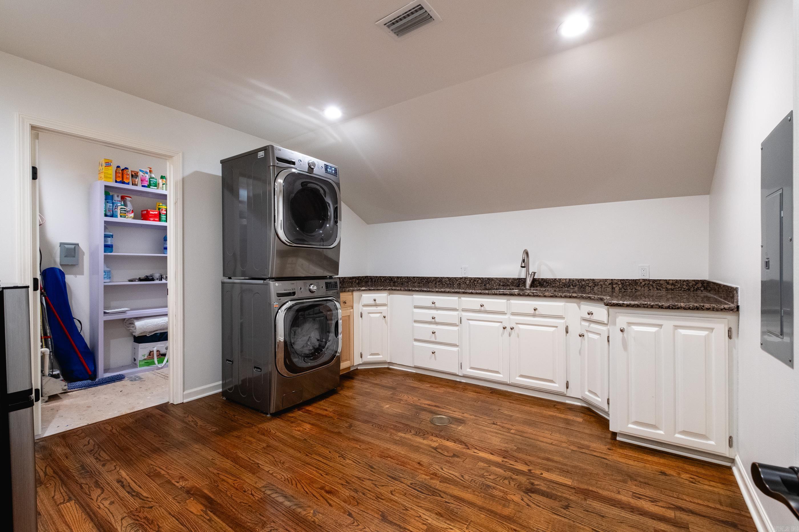 801 Pleasant Valley Drive, Unit 19  Little Rock, AR