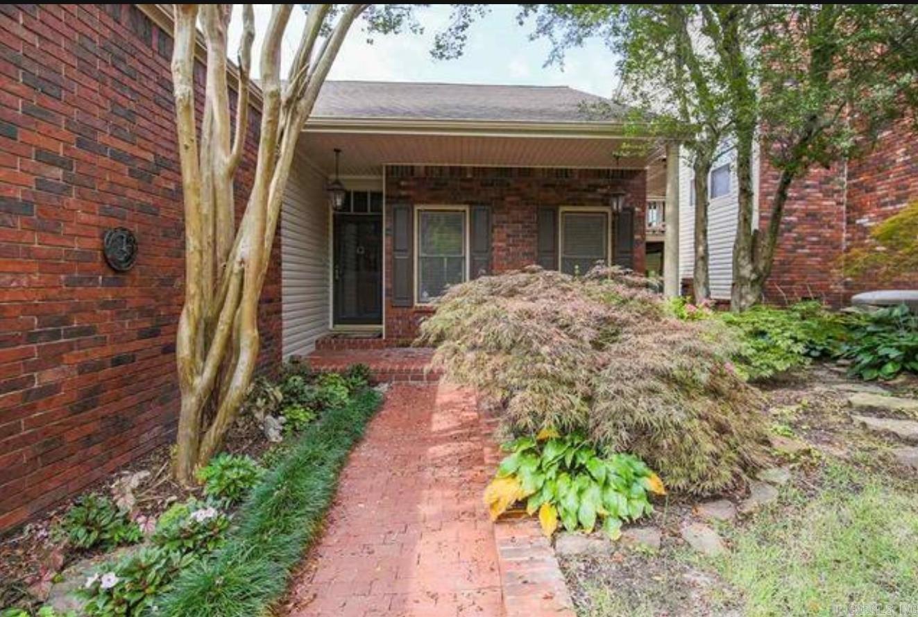 801 Pleasant Valley Drive, Unit 19  Little Rock, AR