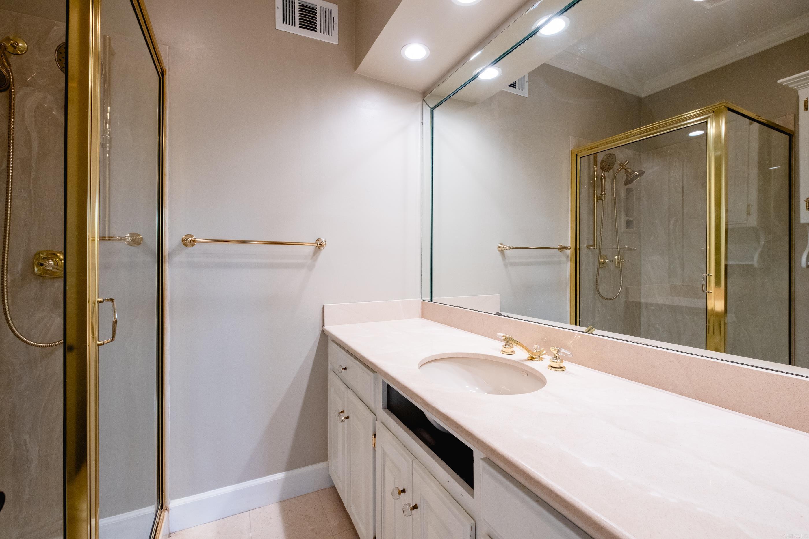 801 Pleasant Valley Drive, Unit 19  Little Rock, AR