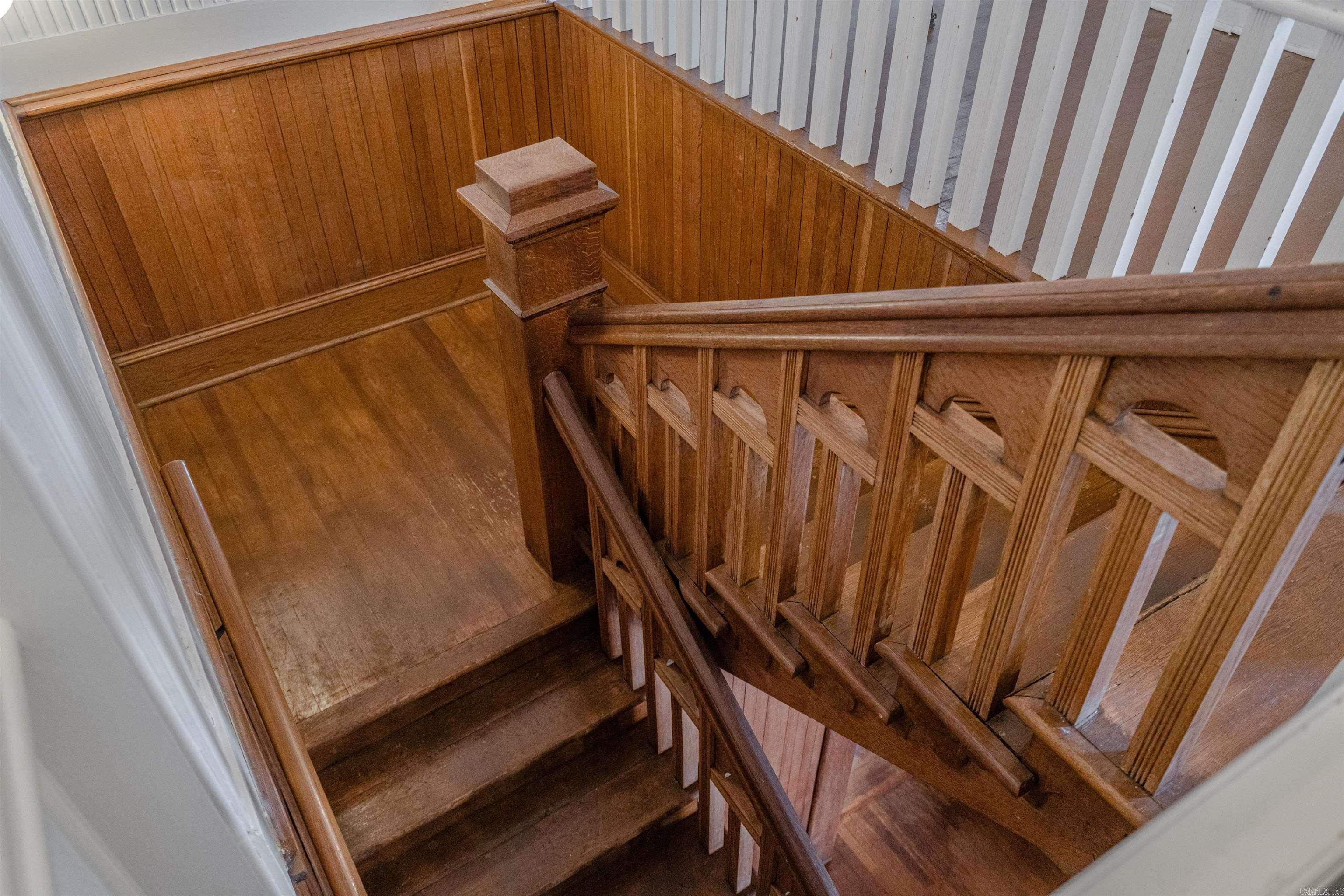 303 Quapaw  Hot Springs, AR