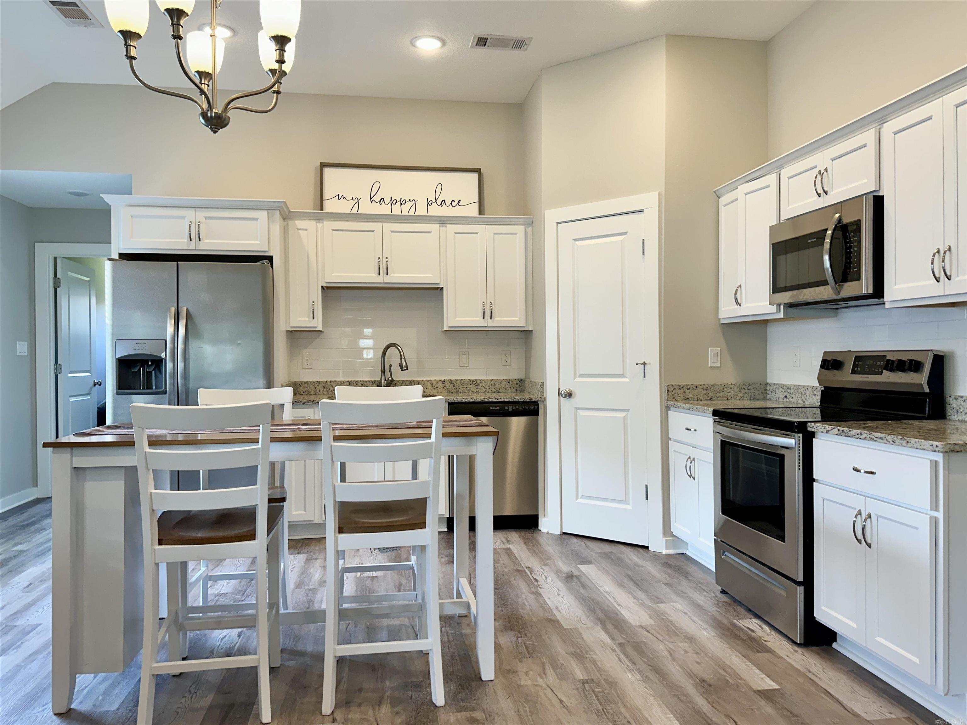 341 Wolf Den Drive Jonesboro, AR 72405