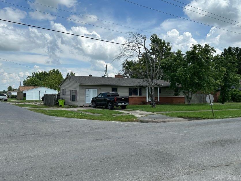 1901 S Buerkle  Stuttgart, AR