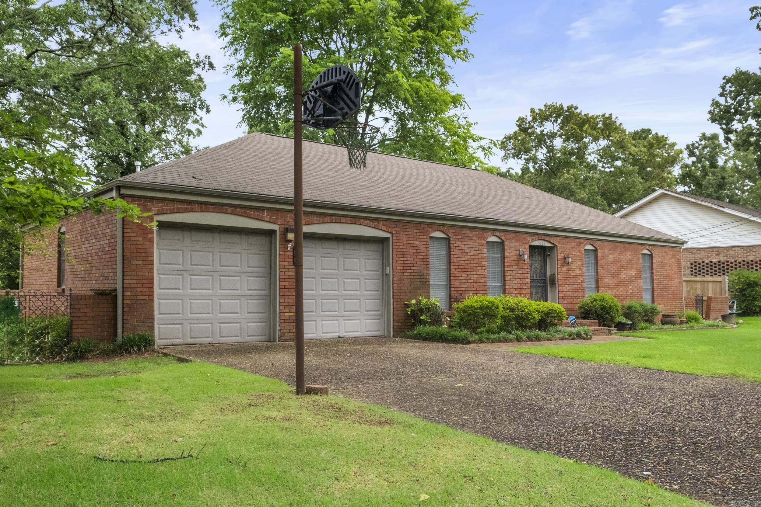 5709 Greenhurst  North Little Rock, AR