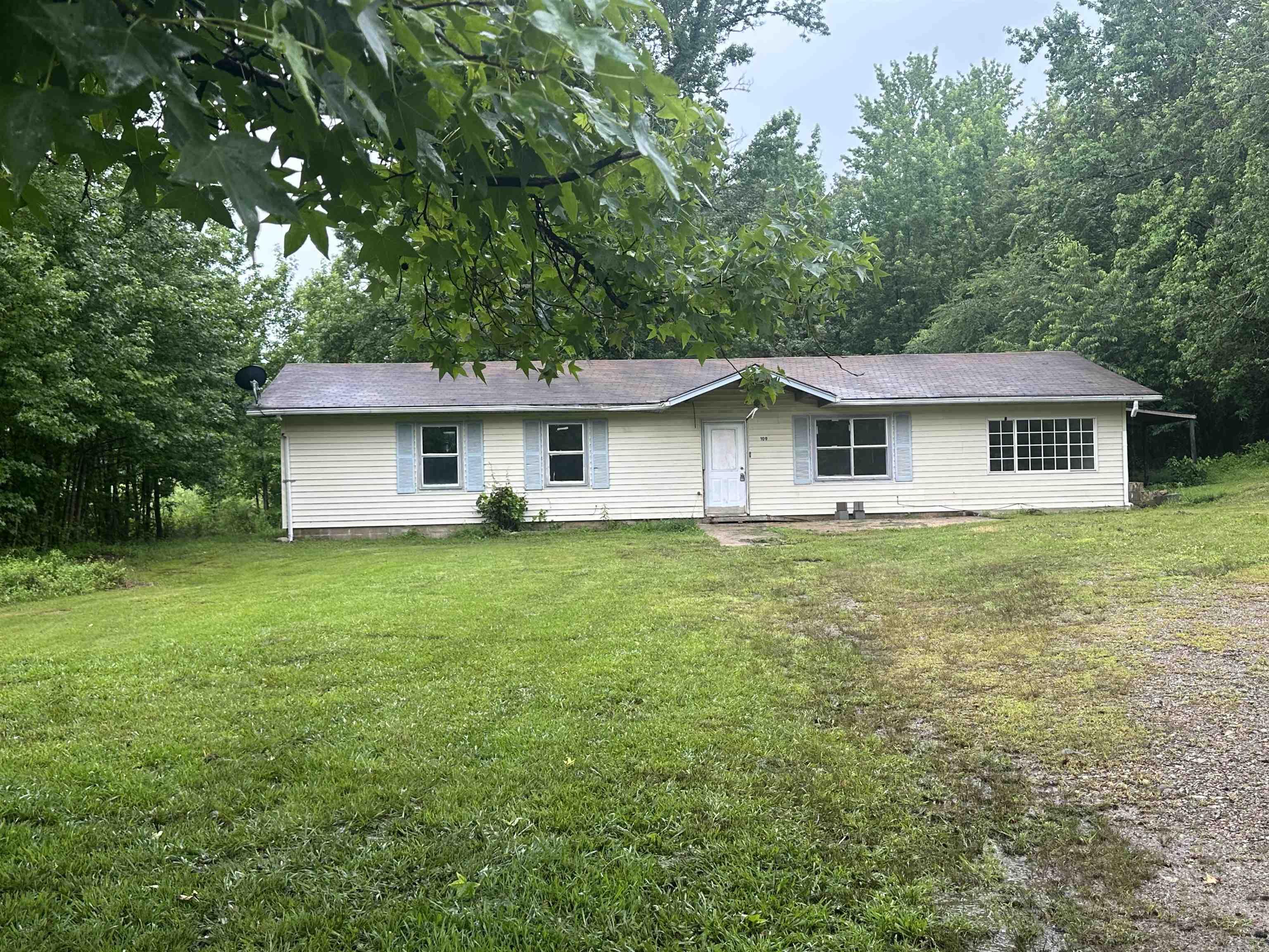 109 Randallwood Drive  Hot Springs Village, AR