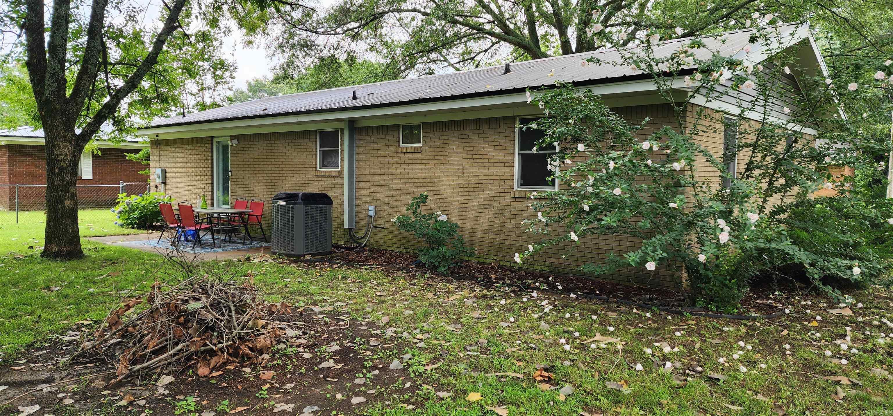 211 Raymond Circle Dr  McCrory, AR