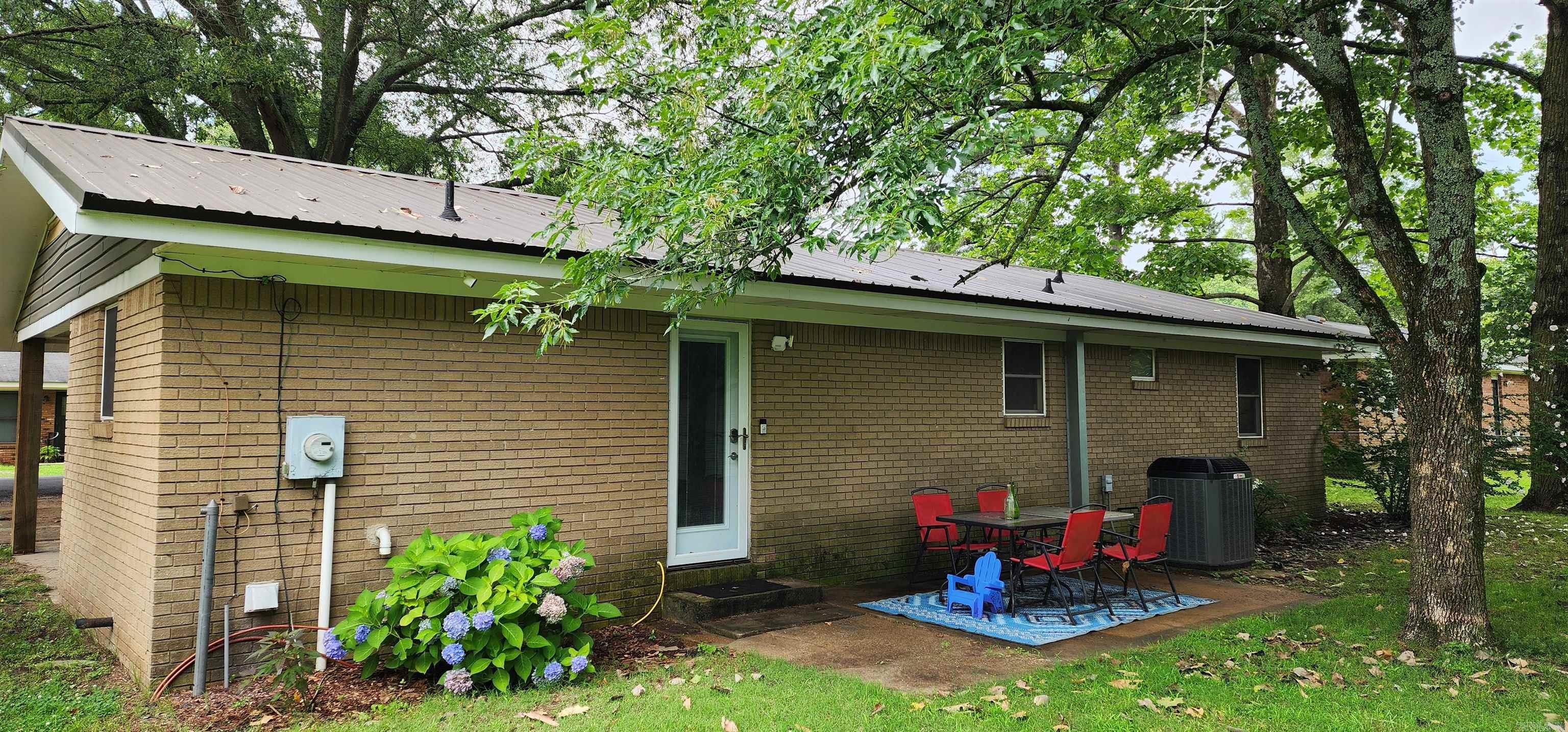 211 Raymond Circle Dr  McCrory, AR