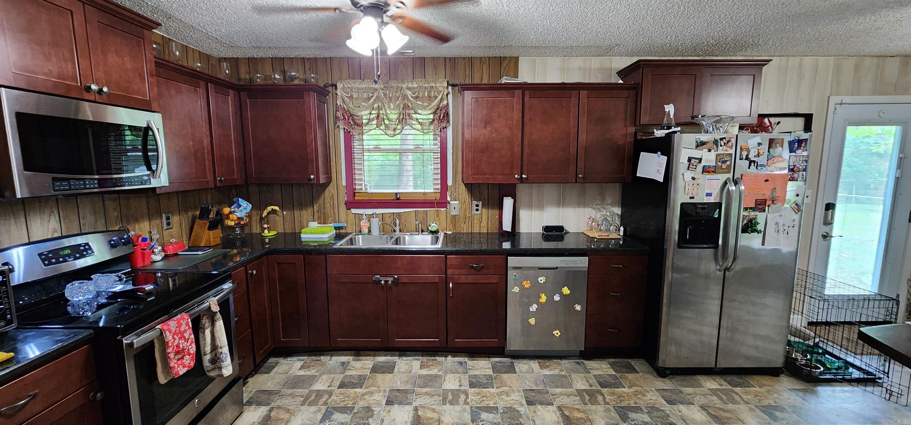 211 Raymond Circle Dr  McCrory, AR