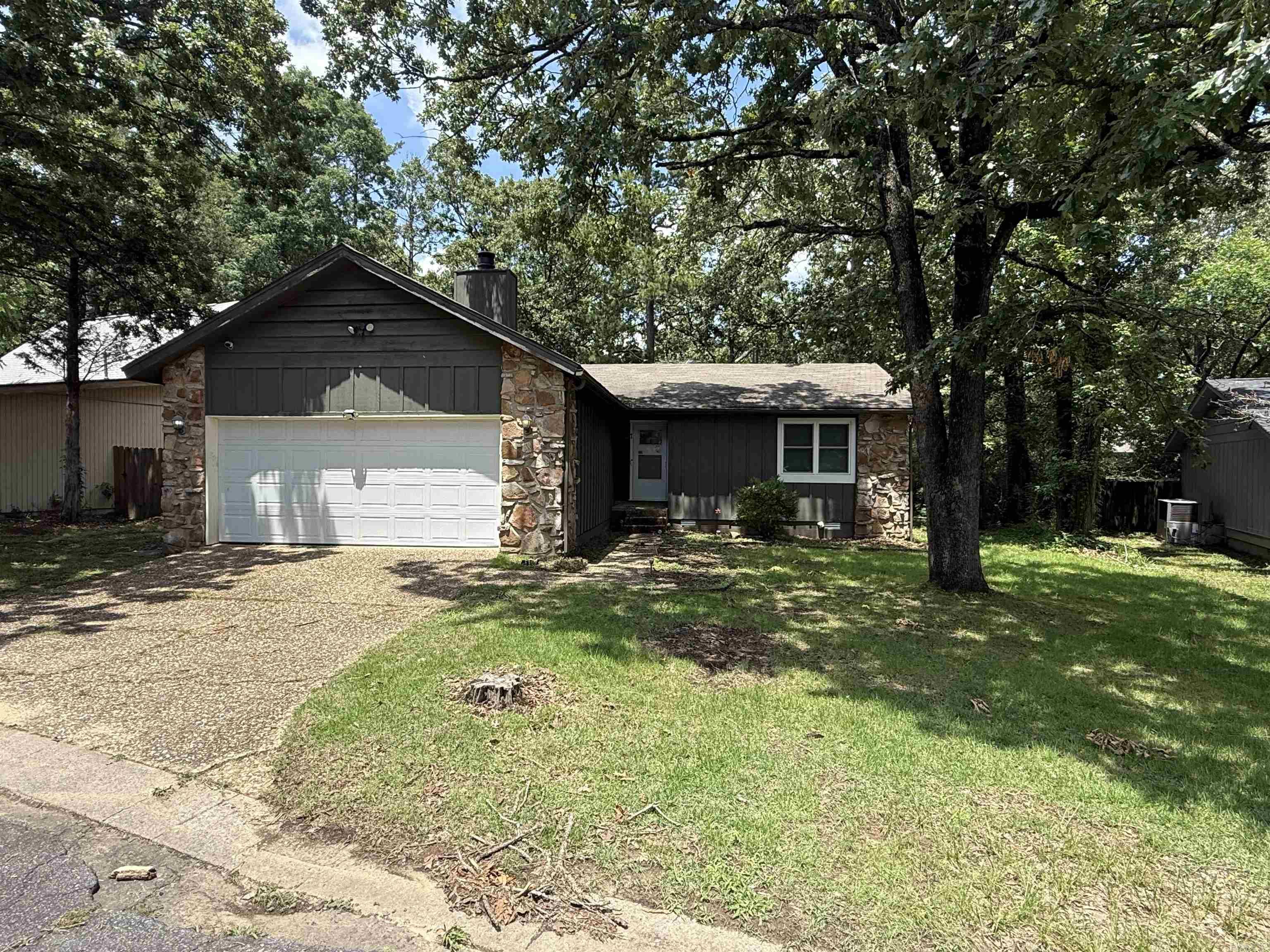 7 HICKORY LANE  Maumelle, AR